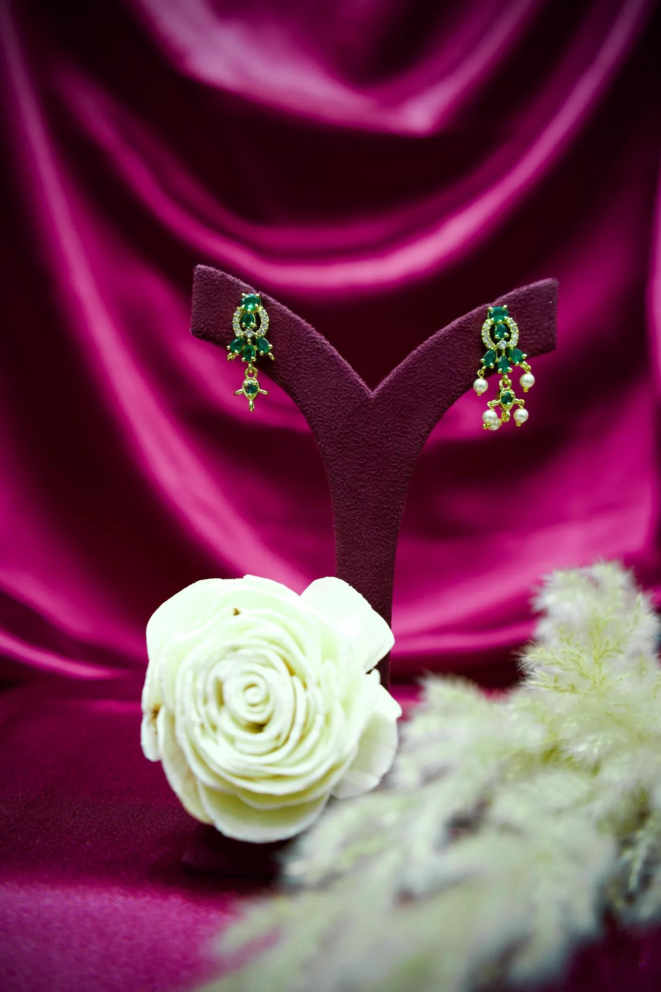 Emerald Pearl Floral Choker Necklace Set