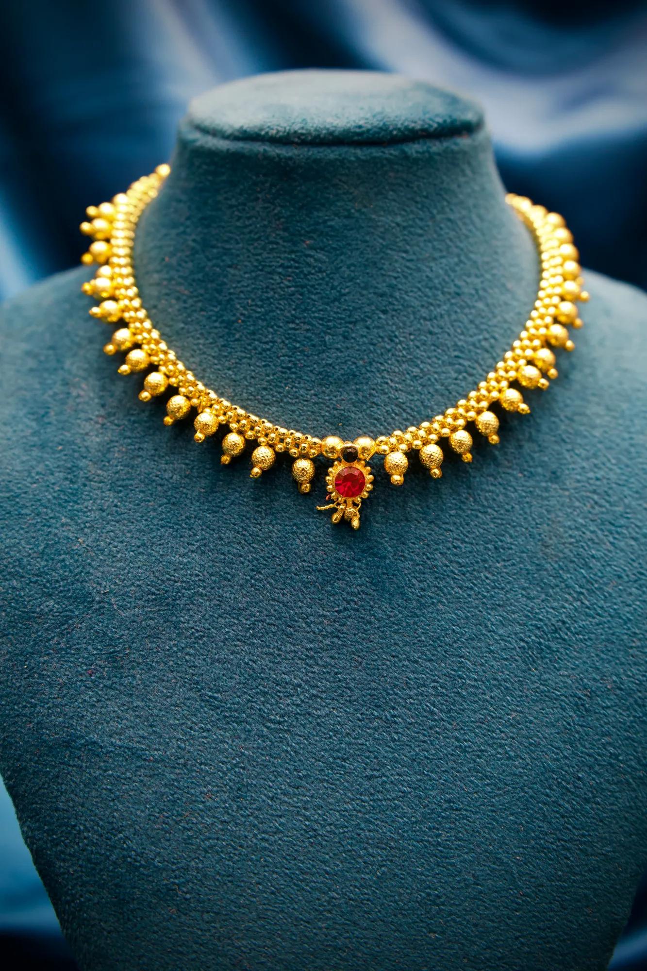 Traditional Antique Ball Drop Choker Necklace with Ruby Stone Pendant