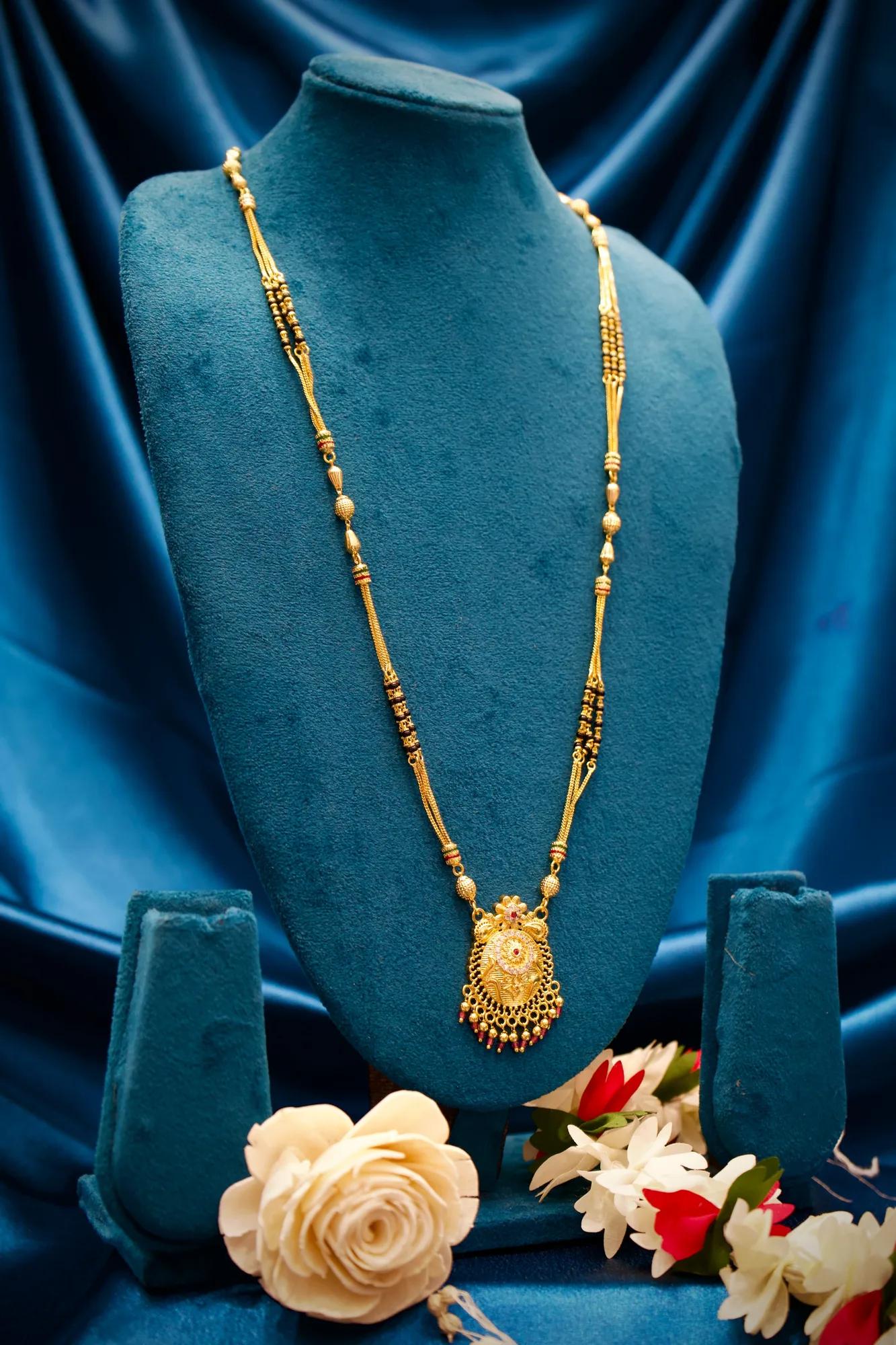 Elegant Floral Pendant Black Bead Mangalsutra