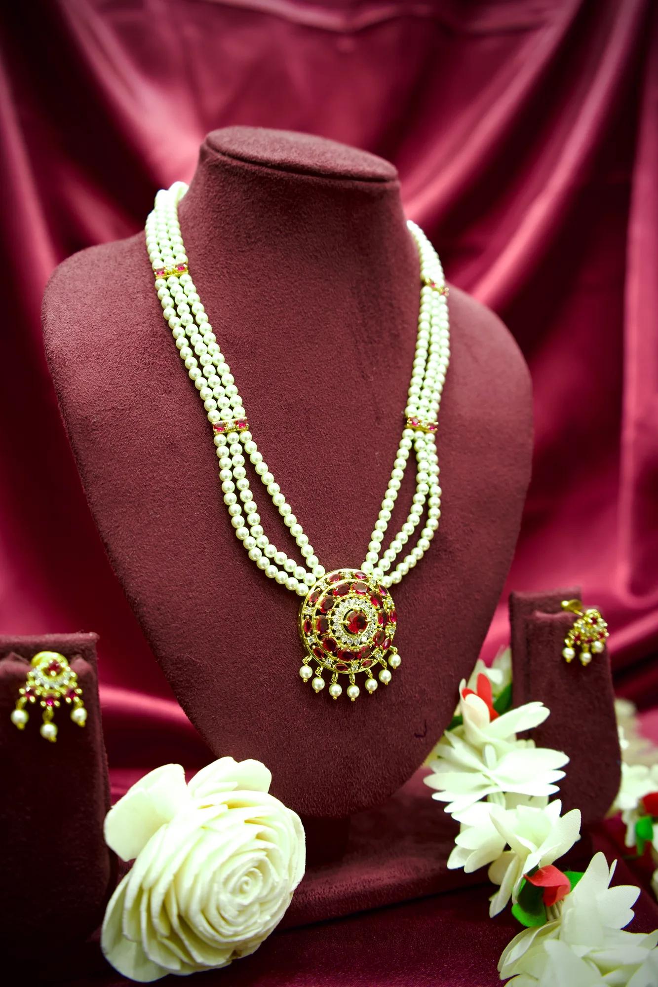 Royal Pearl Spiral Pendant Necklace Set