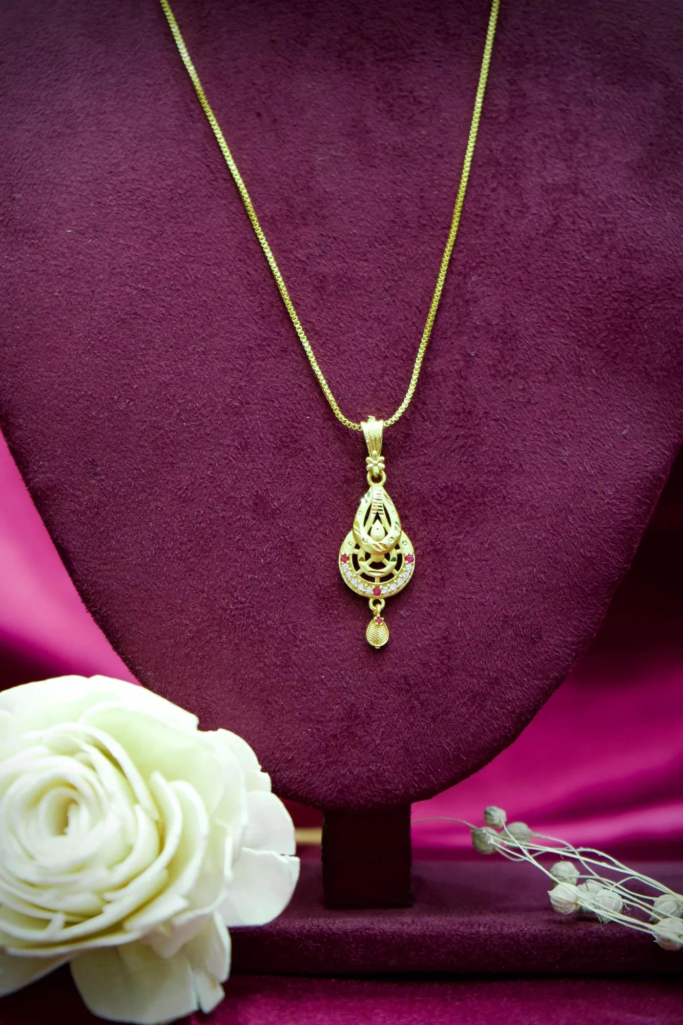 Traditional Paisley Gold Pendant Necklace