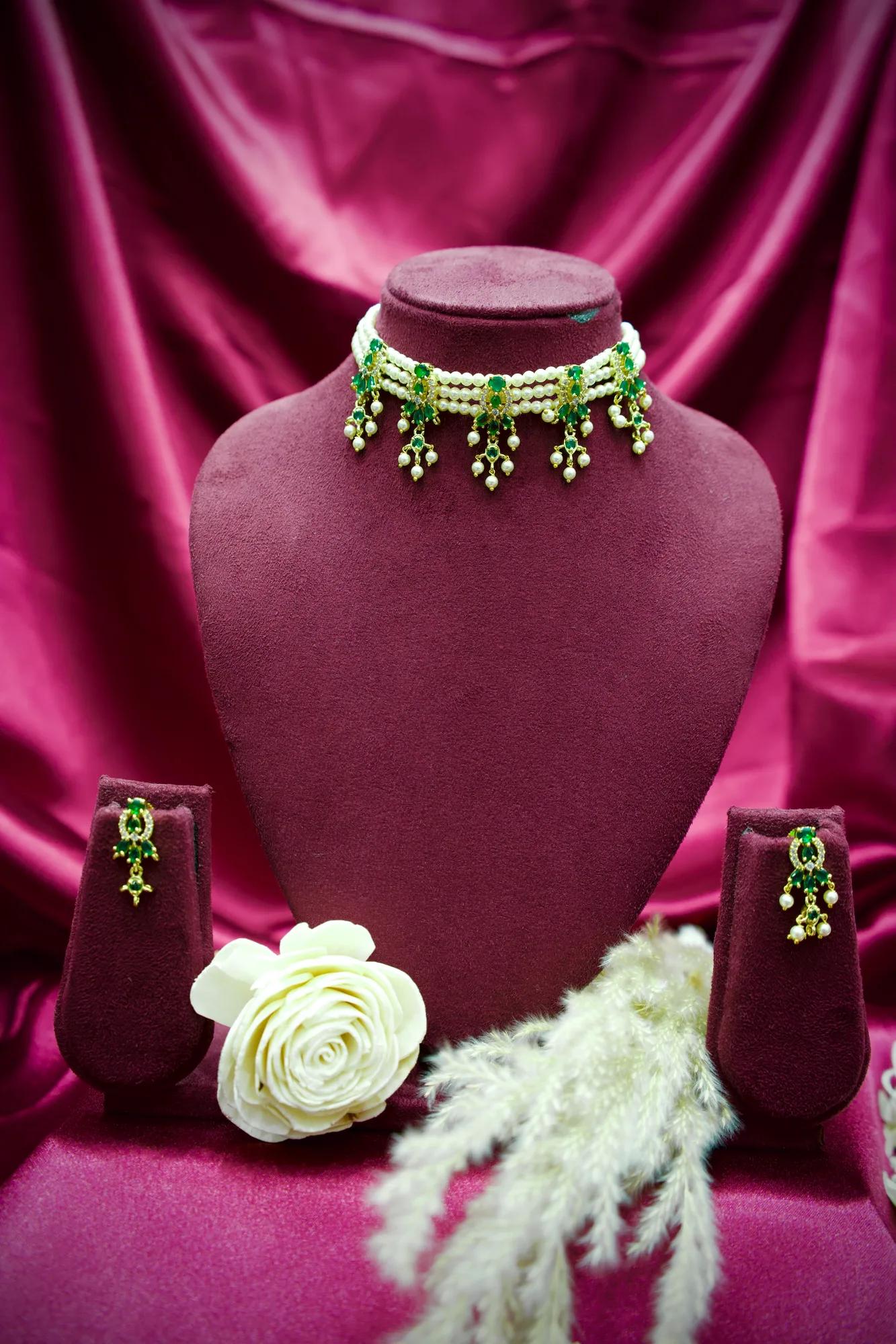Emerald Pearl Floral Choker Necklace Set
