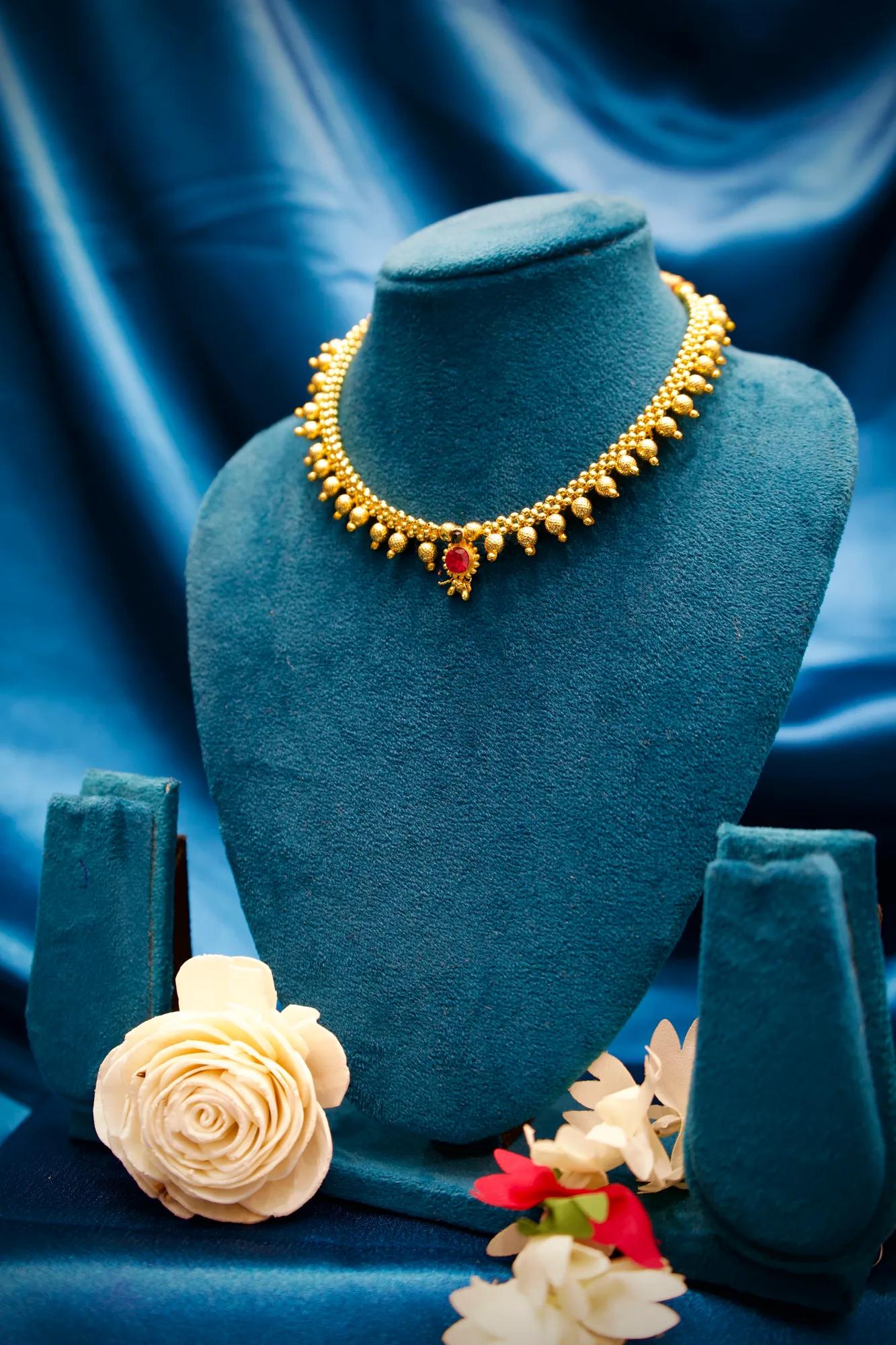 Traditional Antique Ball Drop Choker Necklace with Ruby Stone Pendant