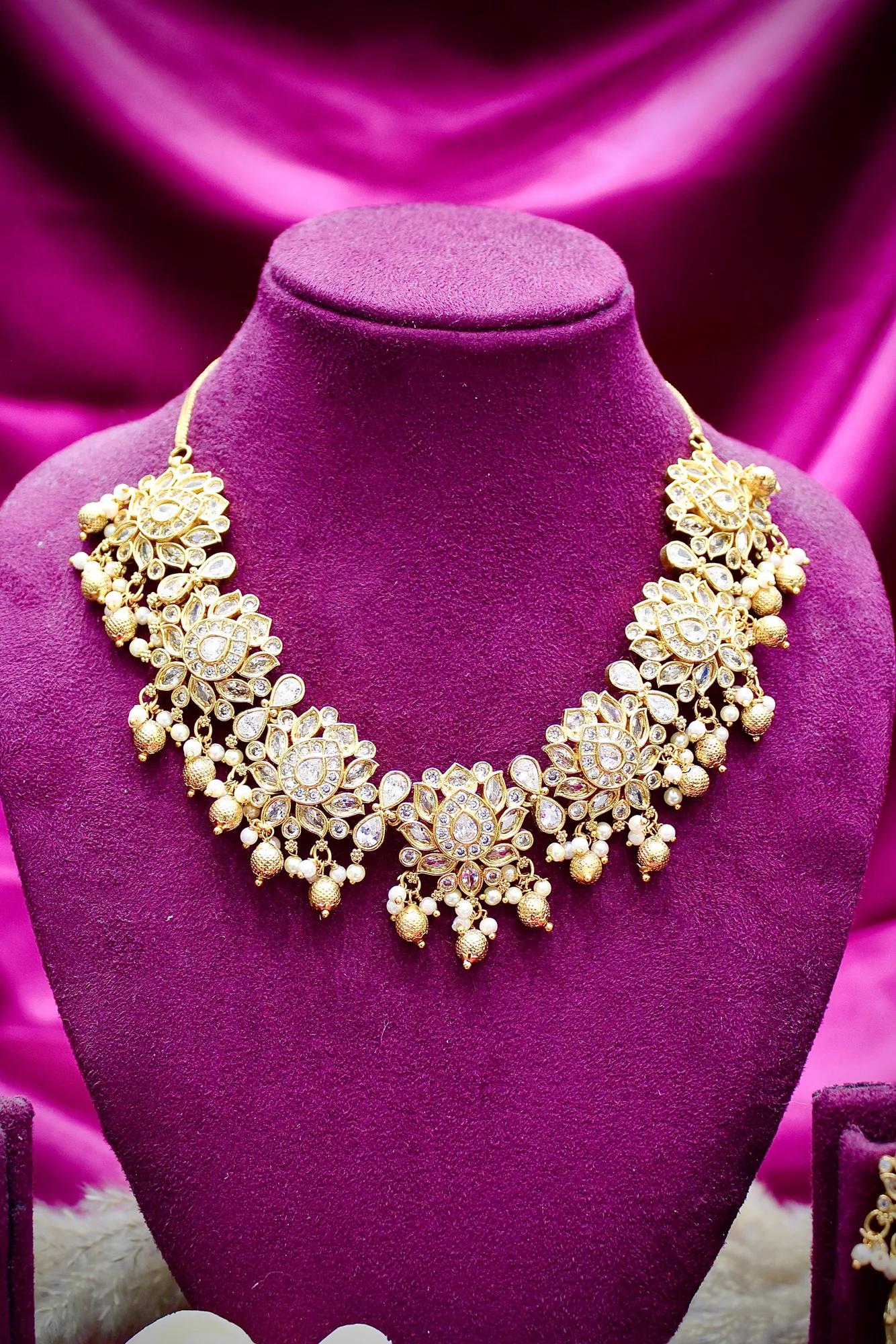 Luxury Floral CZ Necklace Set — Image 4