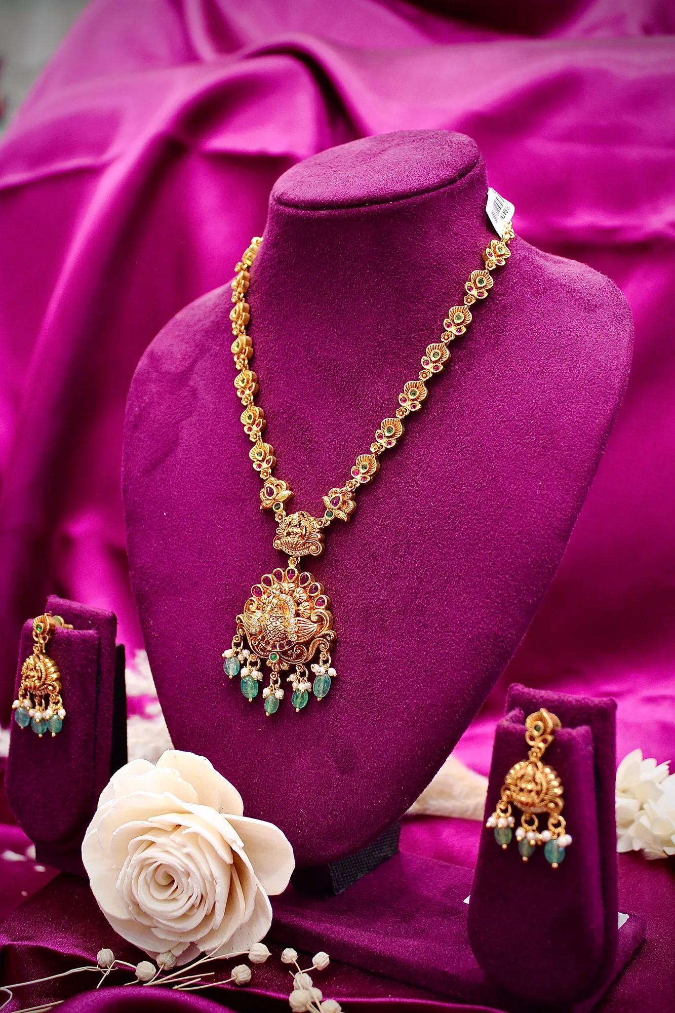 Traditional Lakshmi Temple Pendant Necklace Set with Emerald Bead Drops