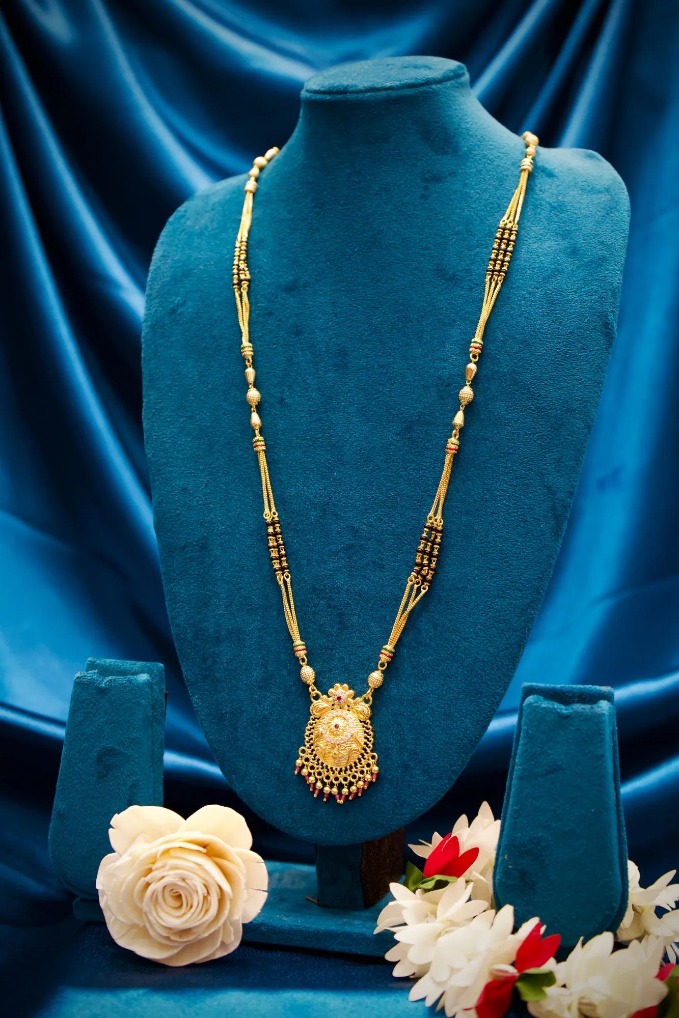 Elegant Floral Pendant Black Bead Mangalsutra