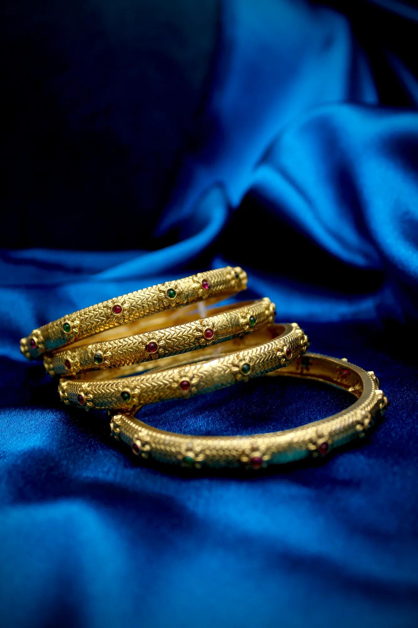 Antique Floral Stone Textured Bangles Set — Image 3