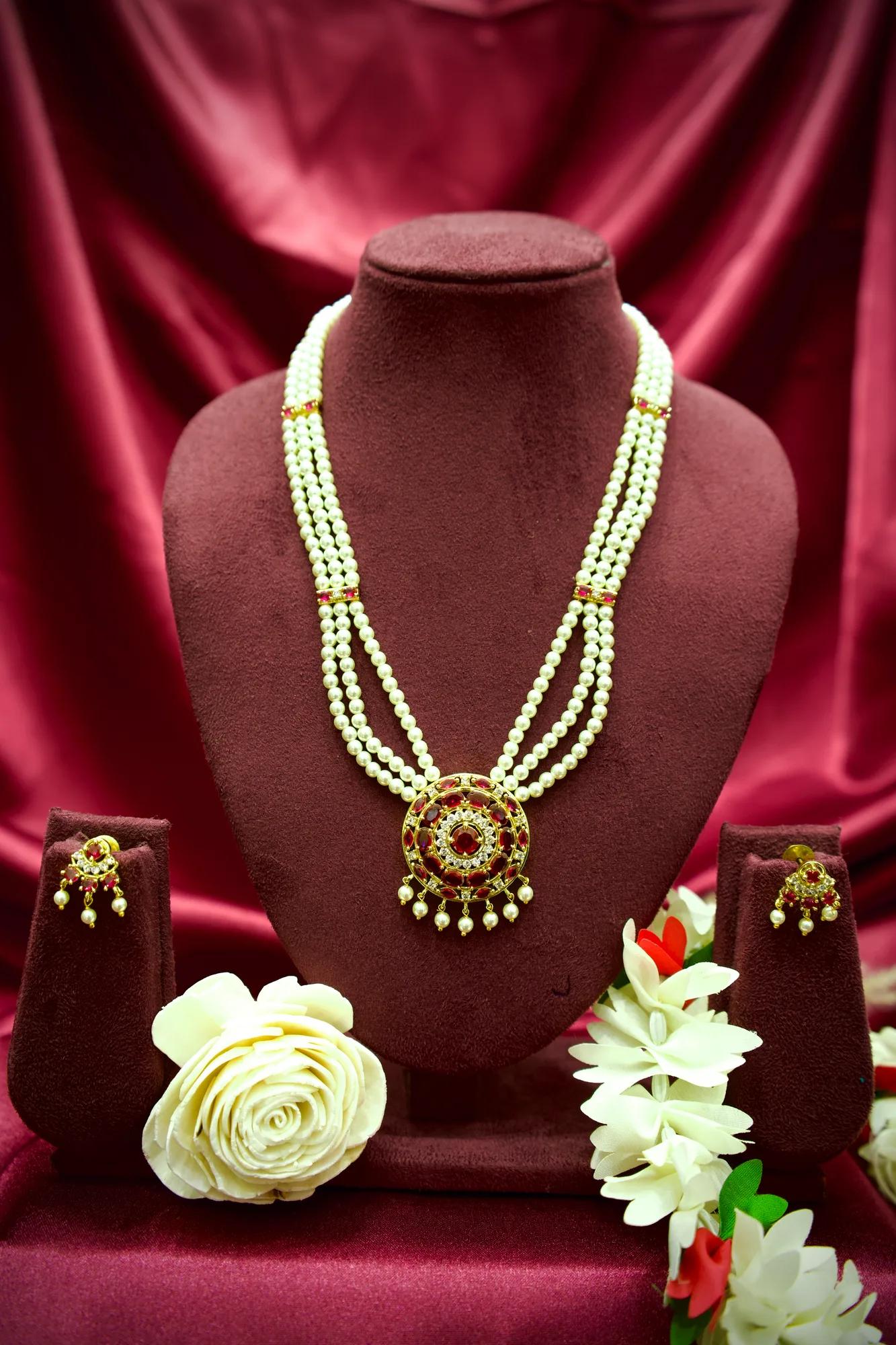 Royal Pearl Spiral Pendant Necklace Set