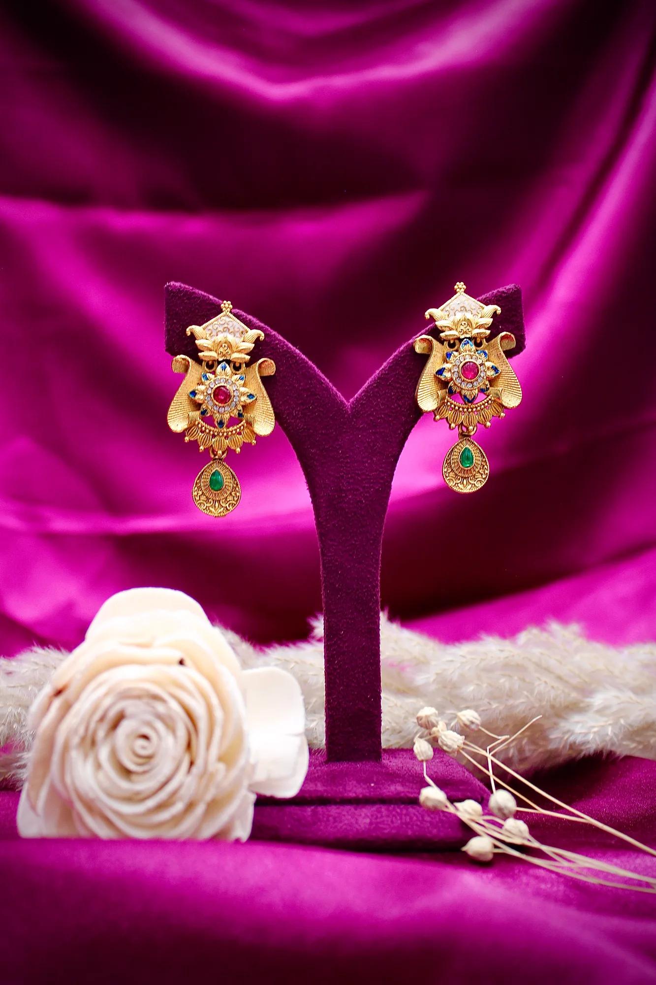 Royal Pearl Strand Temple Pendant Necklace Set — Image 5