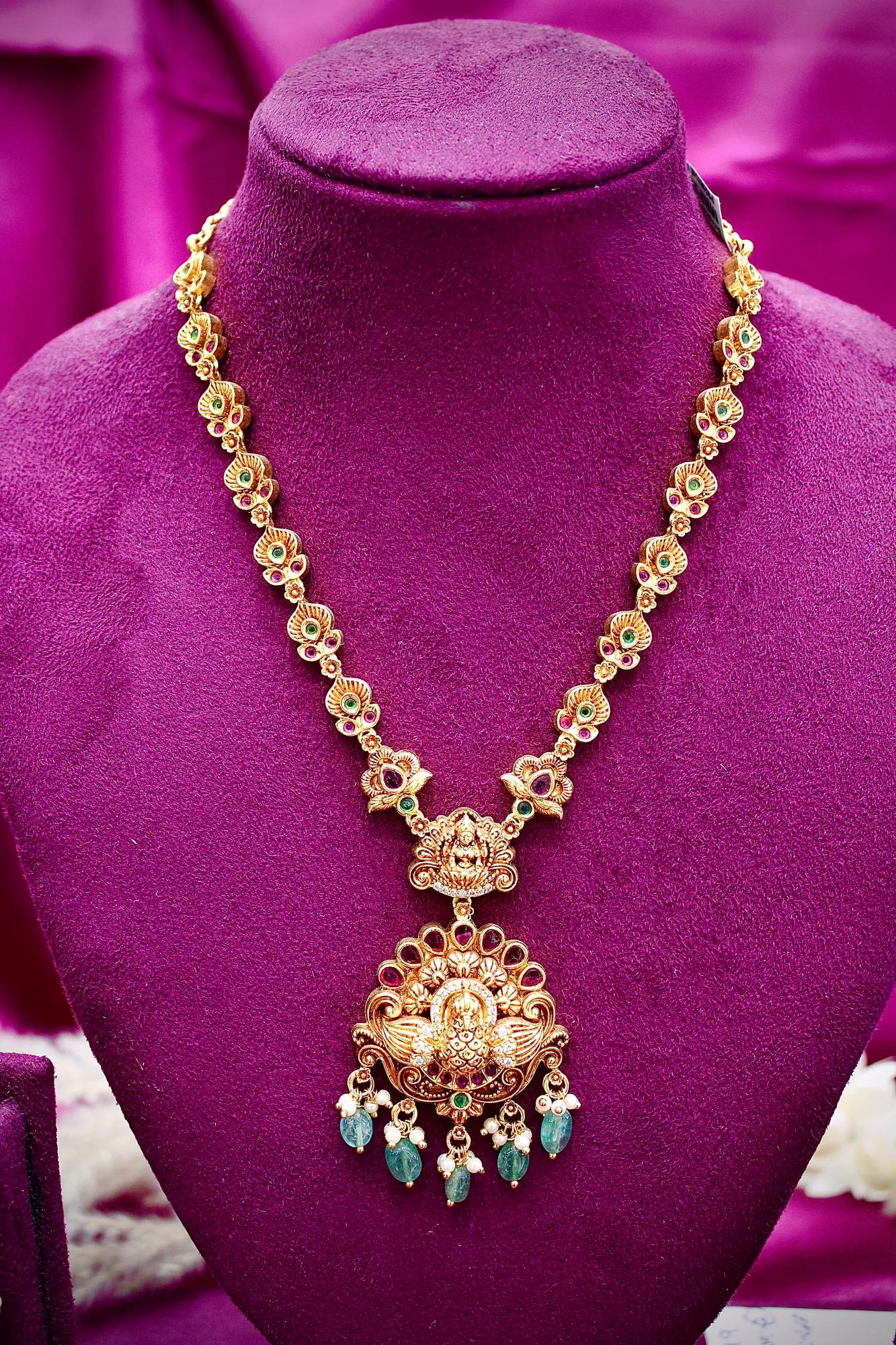 Traditional Lakshmi Temple Pendant Necklace Set with Emerald Bead Drops