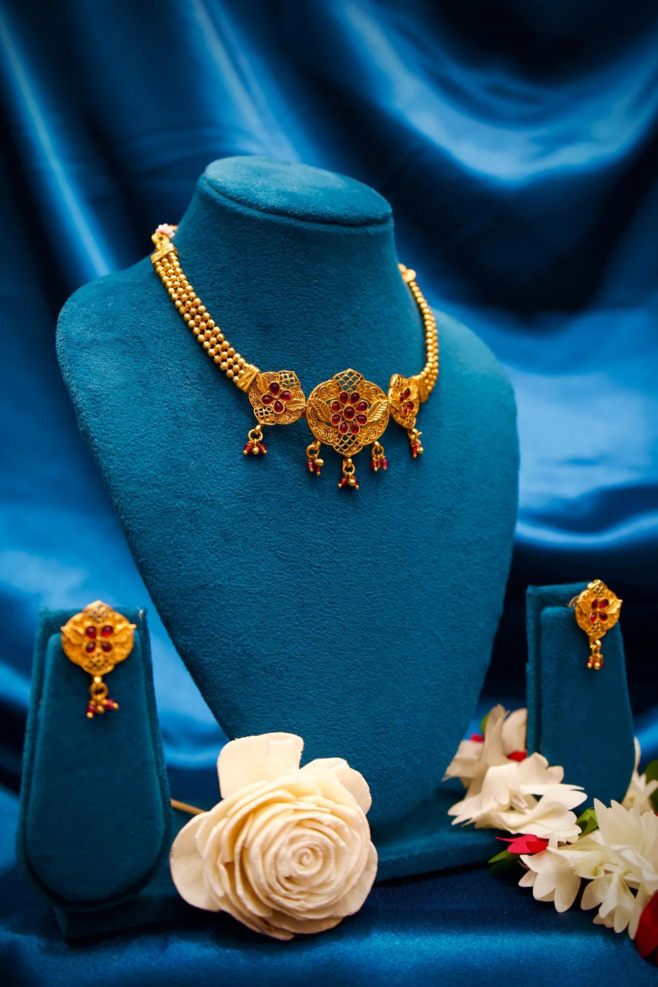 Antique Floral Ruby Stone Choker Necklace Set