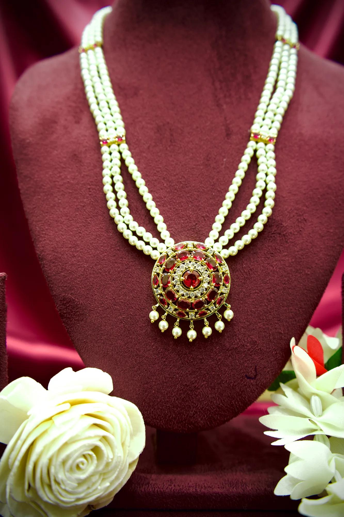 Royal Pearl Spiral Pendant Necklace Set