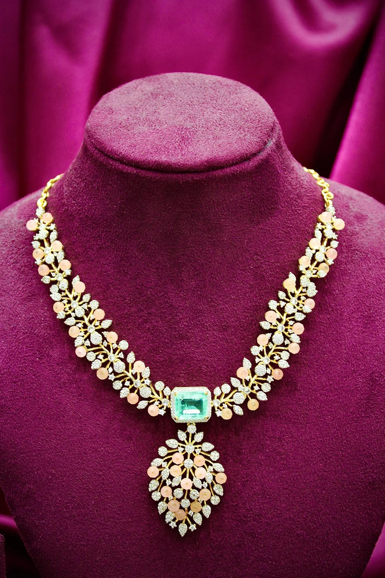 Elegant Emerald Center Floral American Diamond Necklace Set