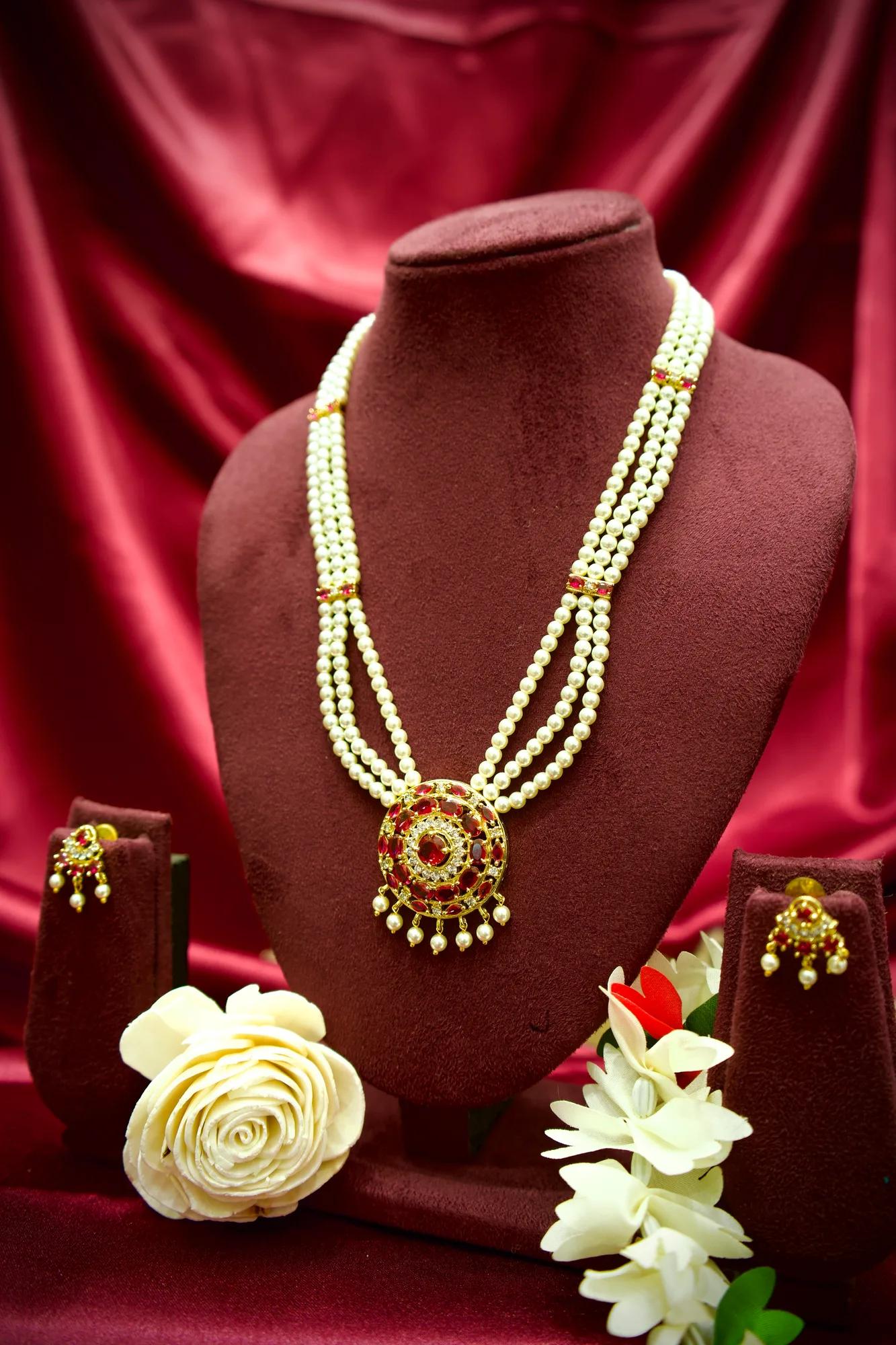 Royal Pearl Spiral Pendant Necklace Set