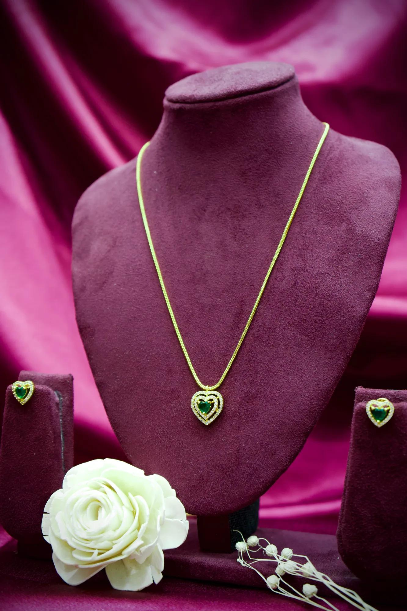 Emerald Heart Crystal Pendant Necklace