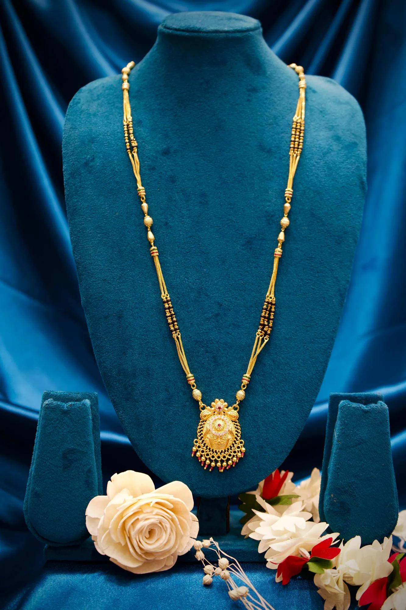 Elegant Floral Pendant Black Bead Mangalsutra