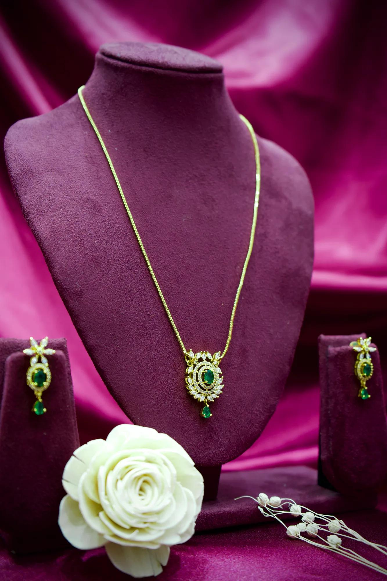 Emerald Floral Halo Crystal Pendant Necklace