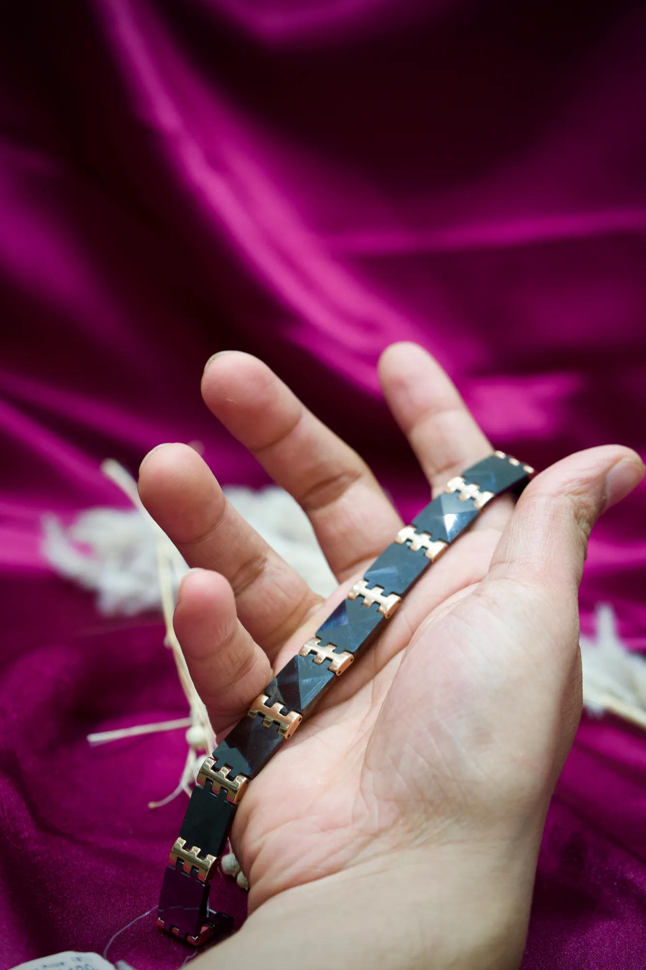 Premium Black Ceramic Geometric Link Bracelet