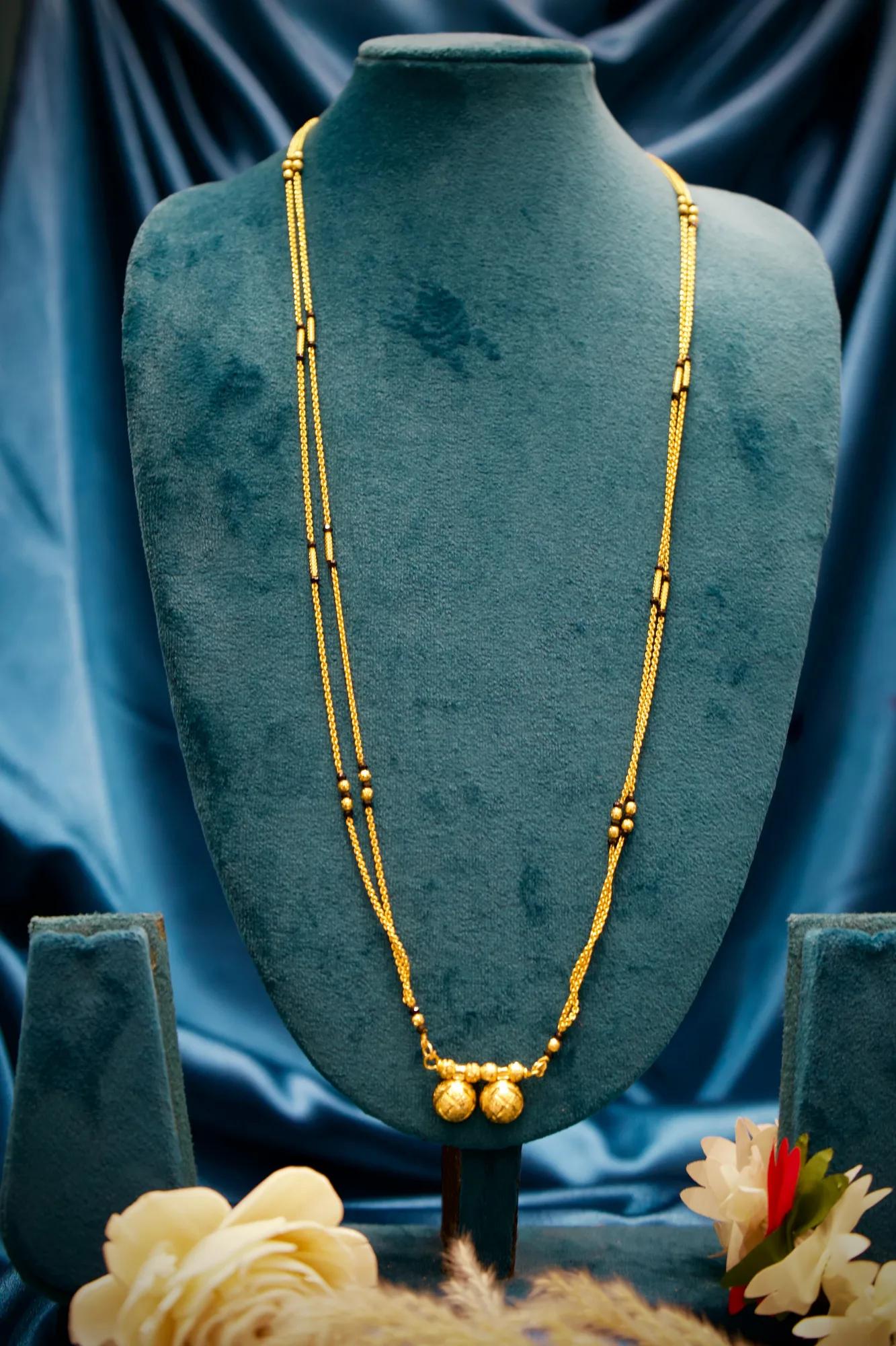 Classic Dual Coin Pendant Traditional Mangalsutra