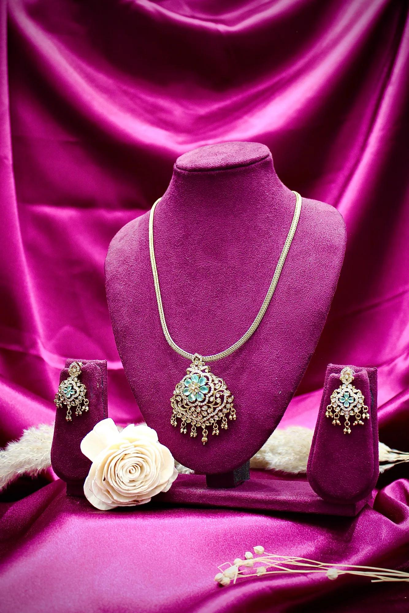 Floral Mint Stone Pendant Necklace Set