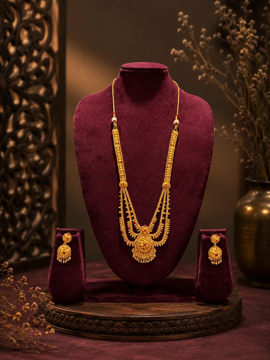 Royal Heritage Gold Long Ranihaar Set
