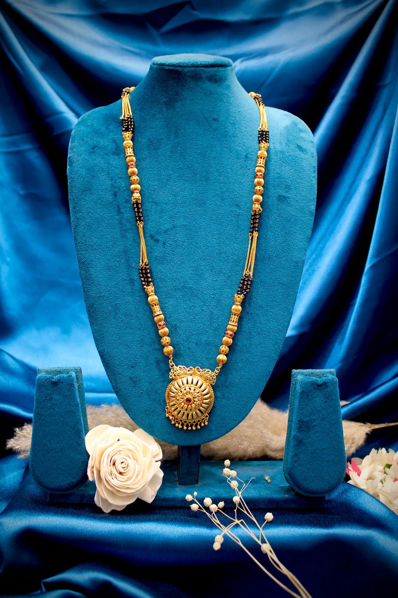 Sunburst Antique Mangalsutra with Circular Heritage Pendant