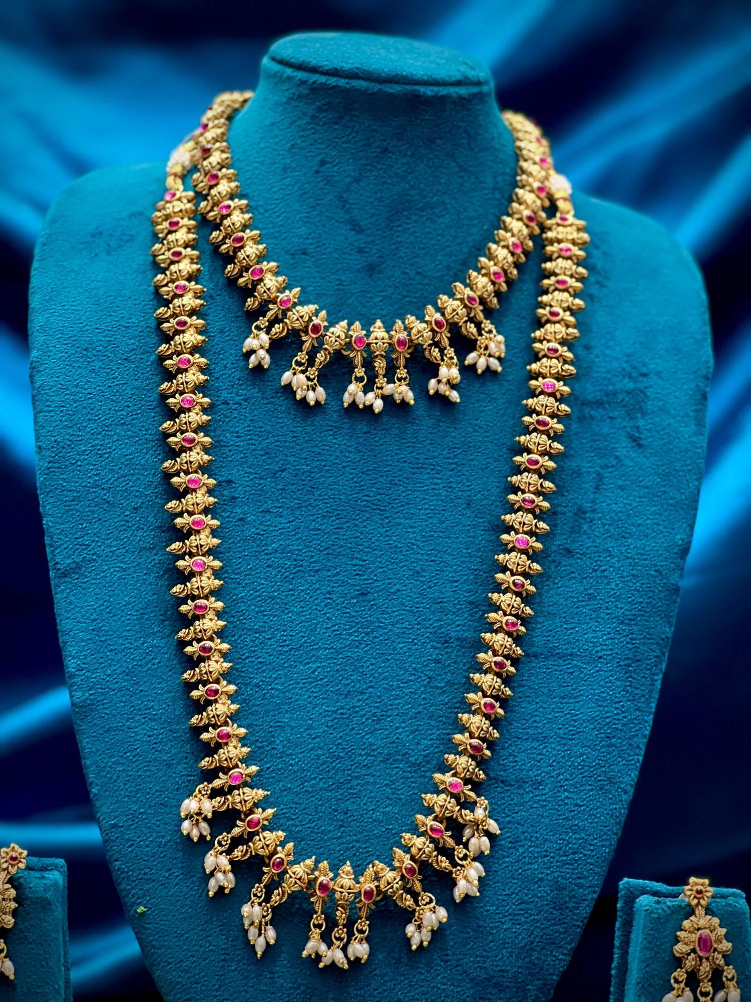 Matt multistones beeds rounds pand patti mangalsutra