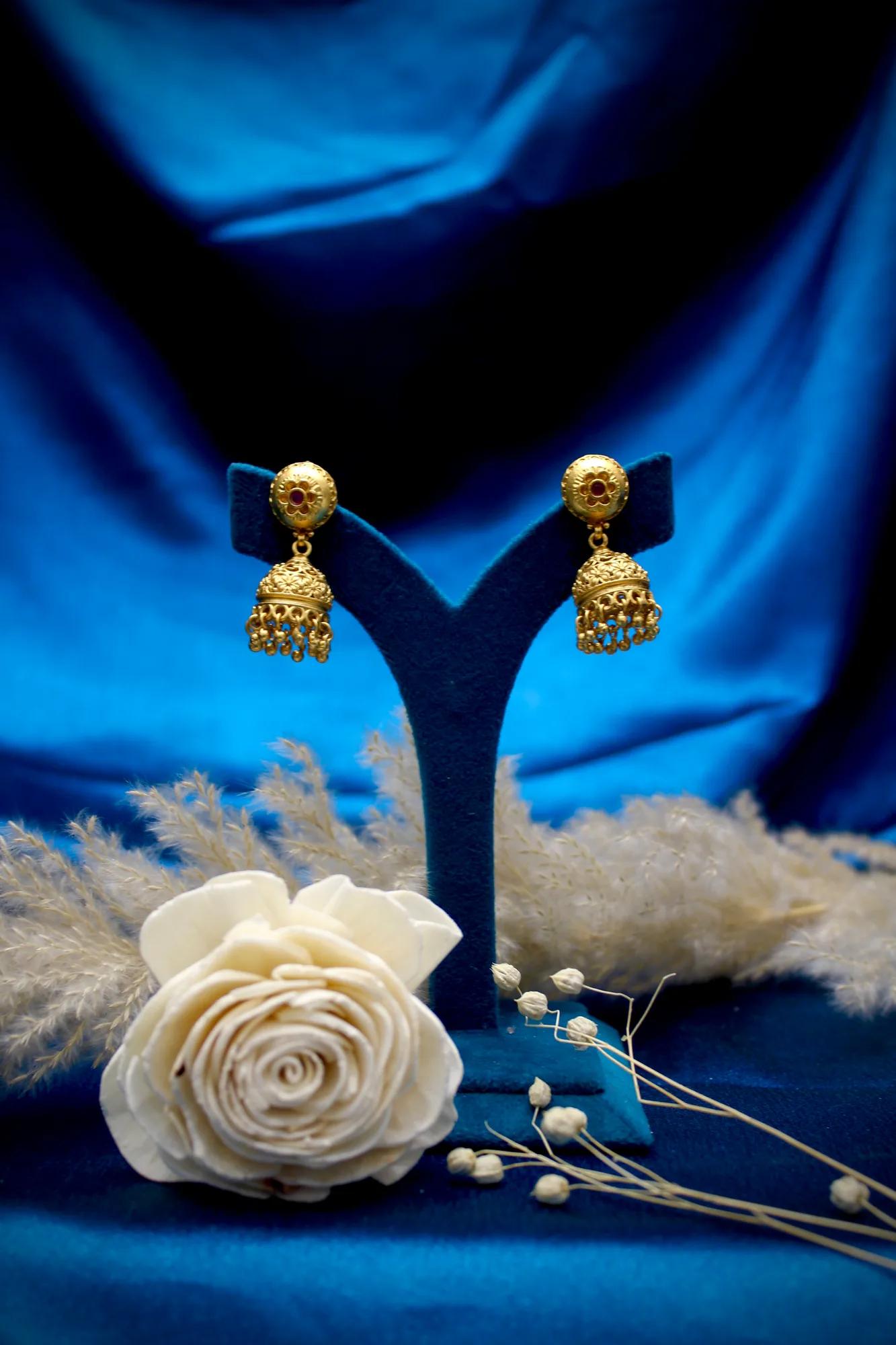 Royal Antique Gold Temple Design Mangalsutra Set