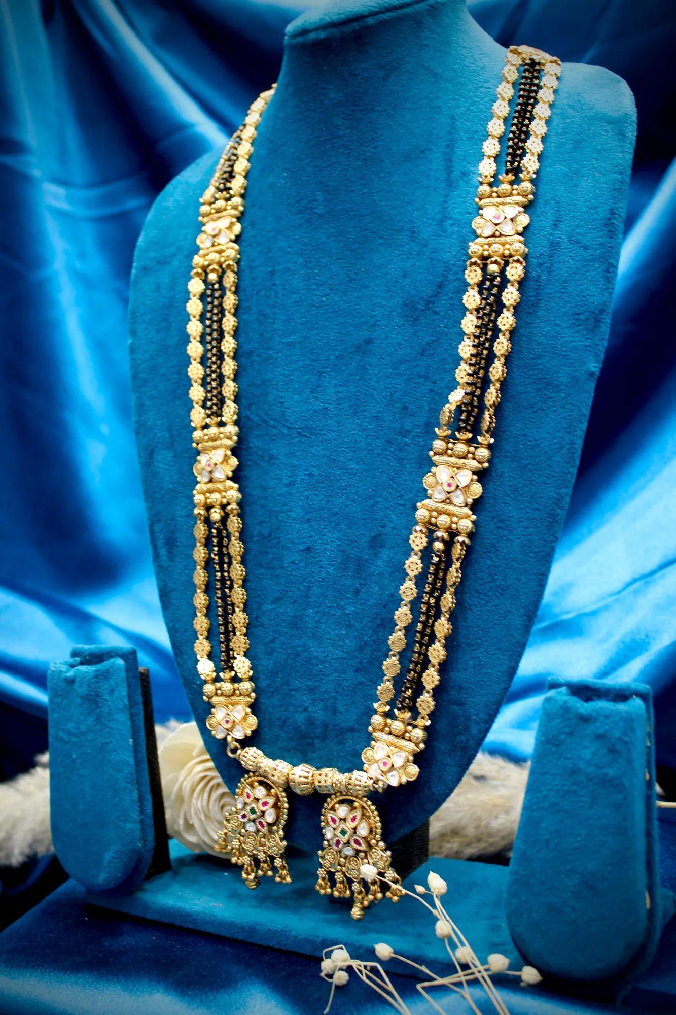 Traditional Kundan Floral Dual-Pendant Mangalsutra Necklace