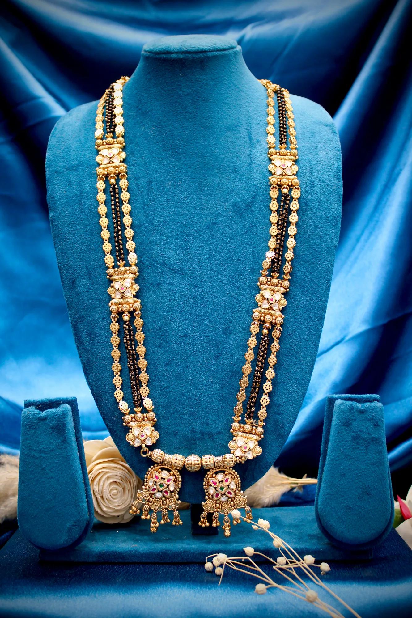 Traditional Kundan Floral Dual-Pendant Mangalsutra Necklace