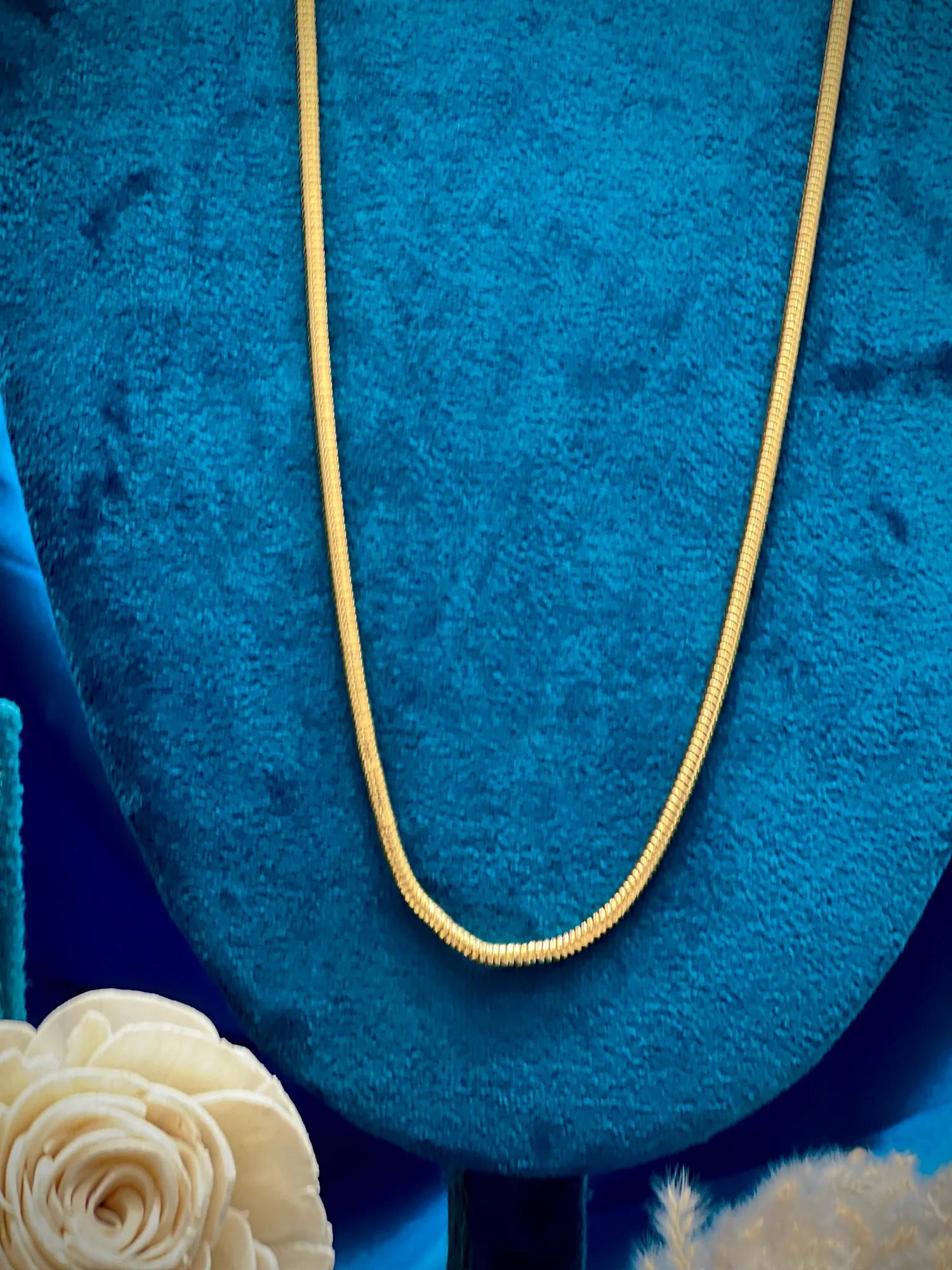 Men's small round hollow chain