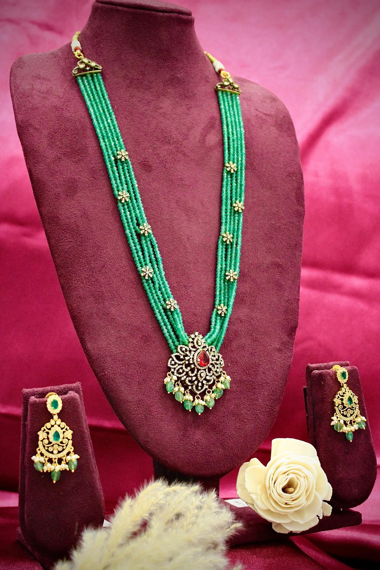 Emerald Green Beaded Pendant Necklace Set