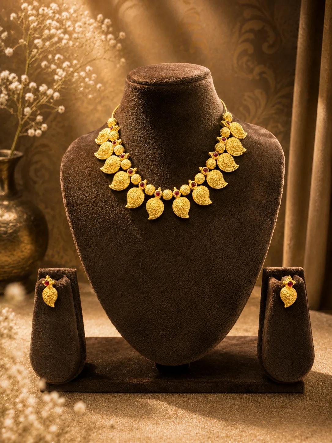 Royal Lakshmi Leaf Gold Necklace Set