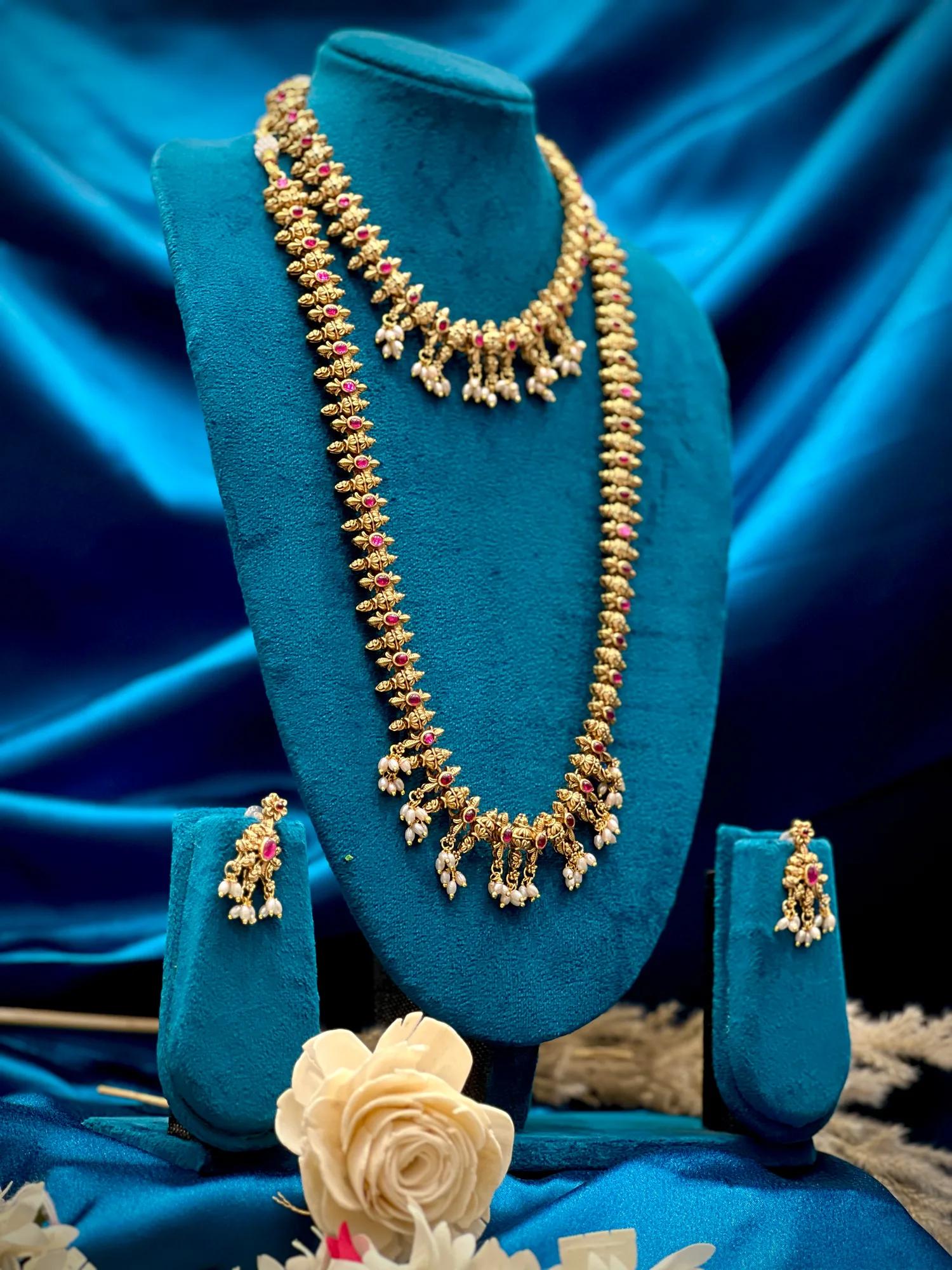 Matt multistones beeds rounds pand patti mangalsutra
