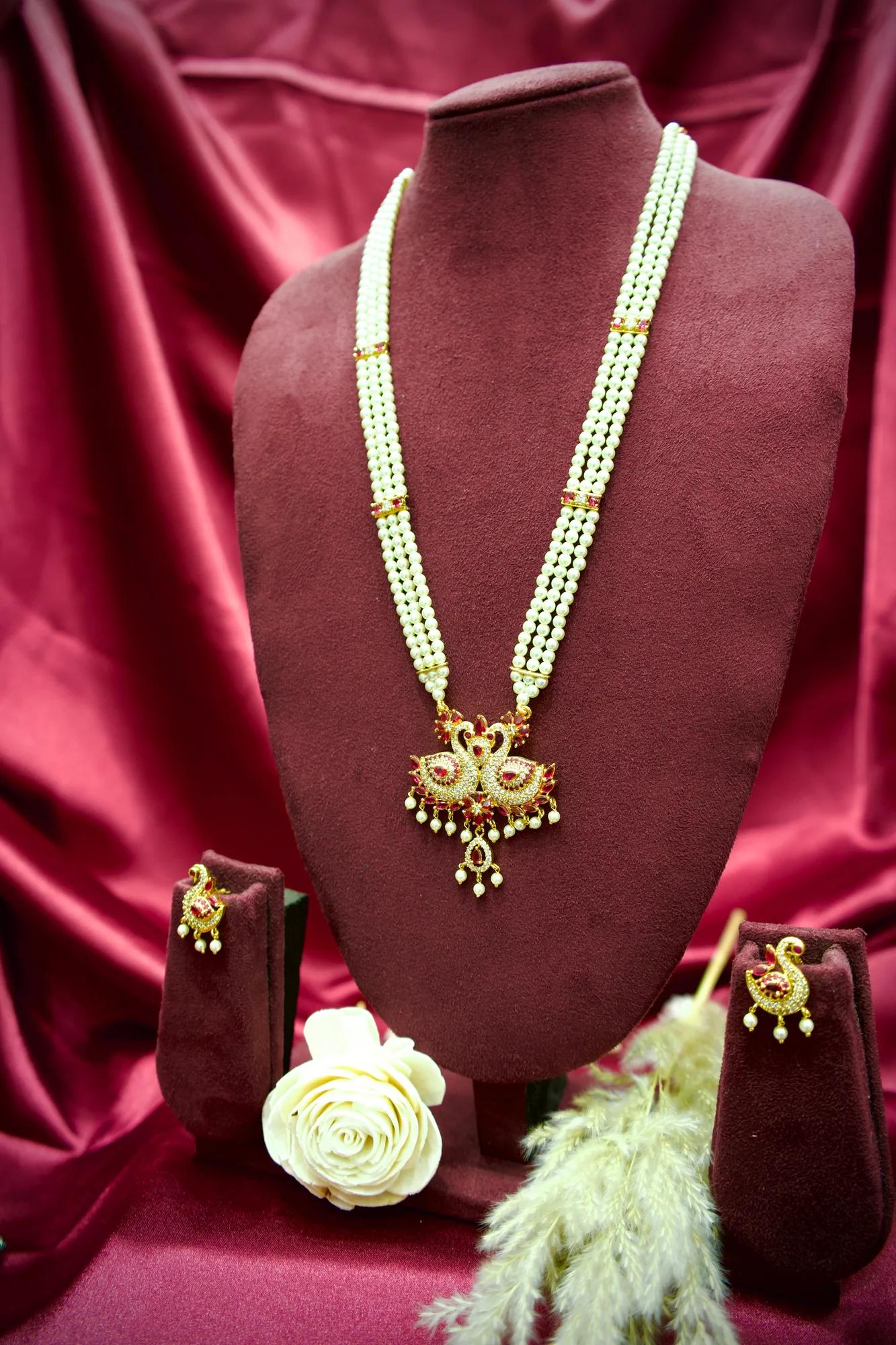 Royal Twin Peacock Pearl Necklace Set