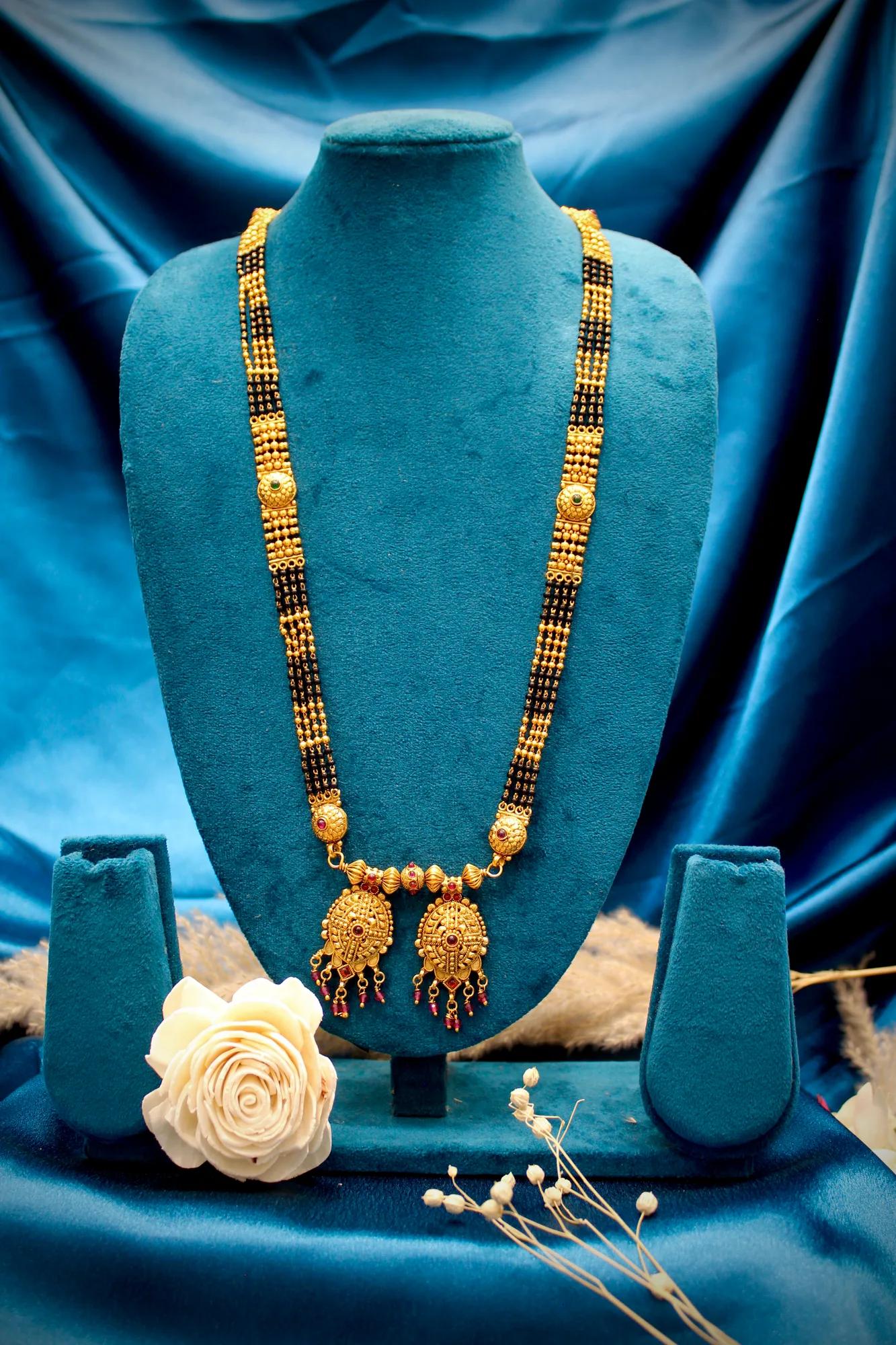 Traditional Antique Gold Twin Pendant Black Bead Mangalsutra
