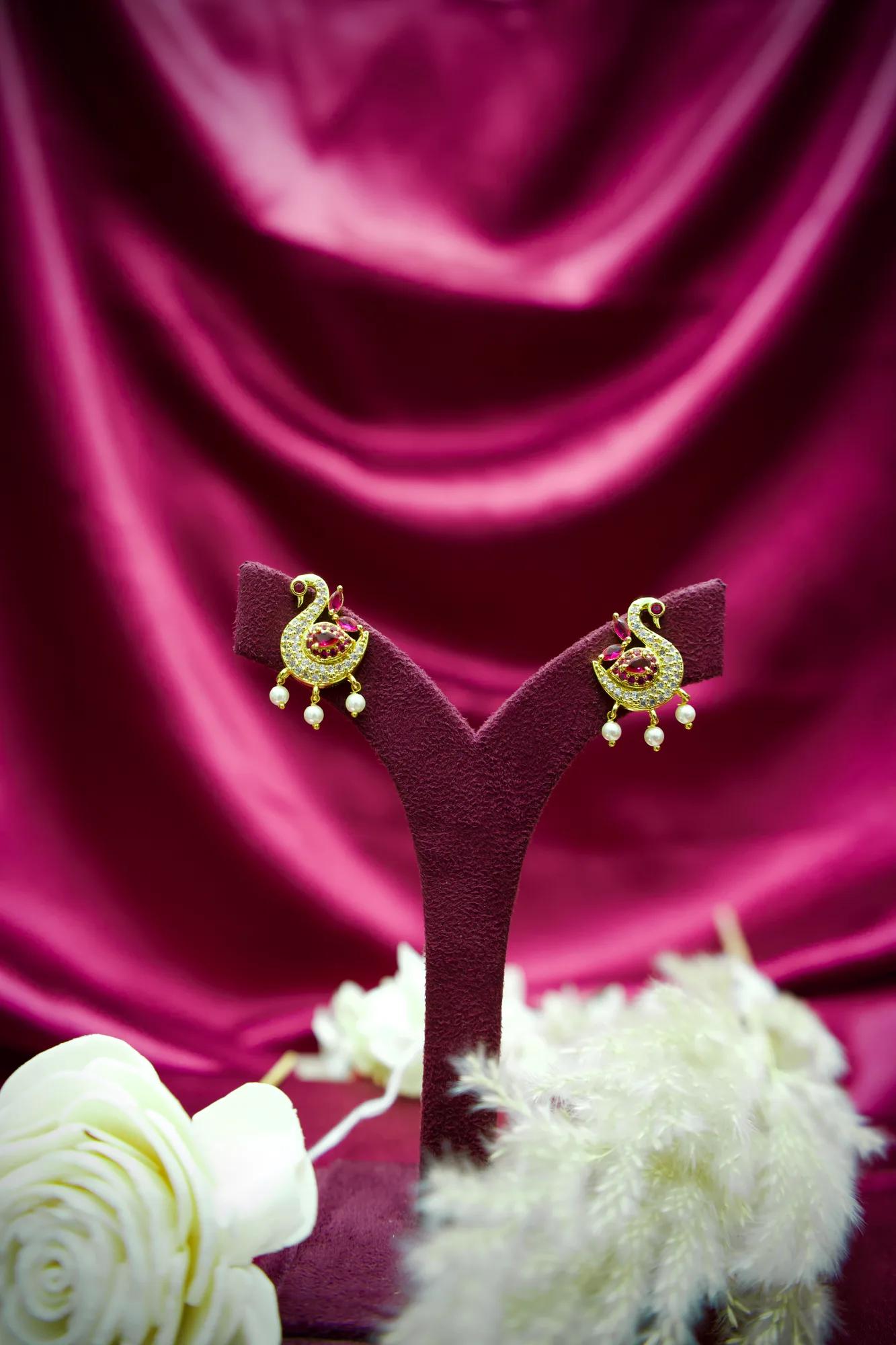 Royal Twin Peacock Pearl Necklace Set