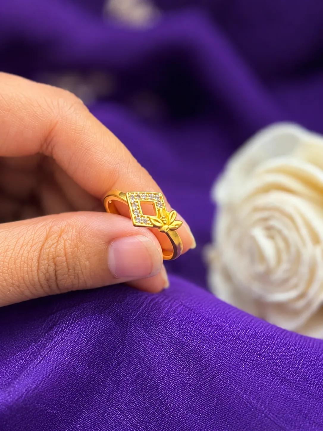 Diamond Frame Gold Ring