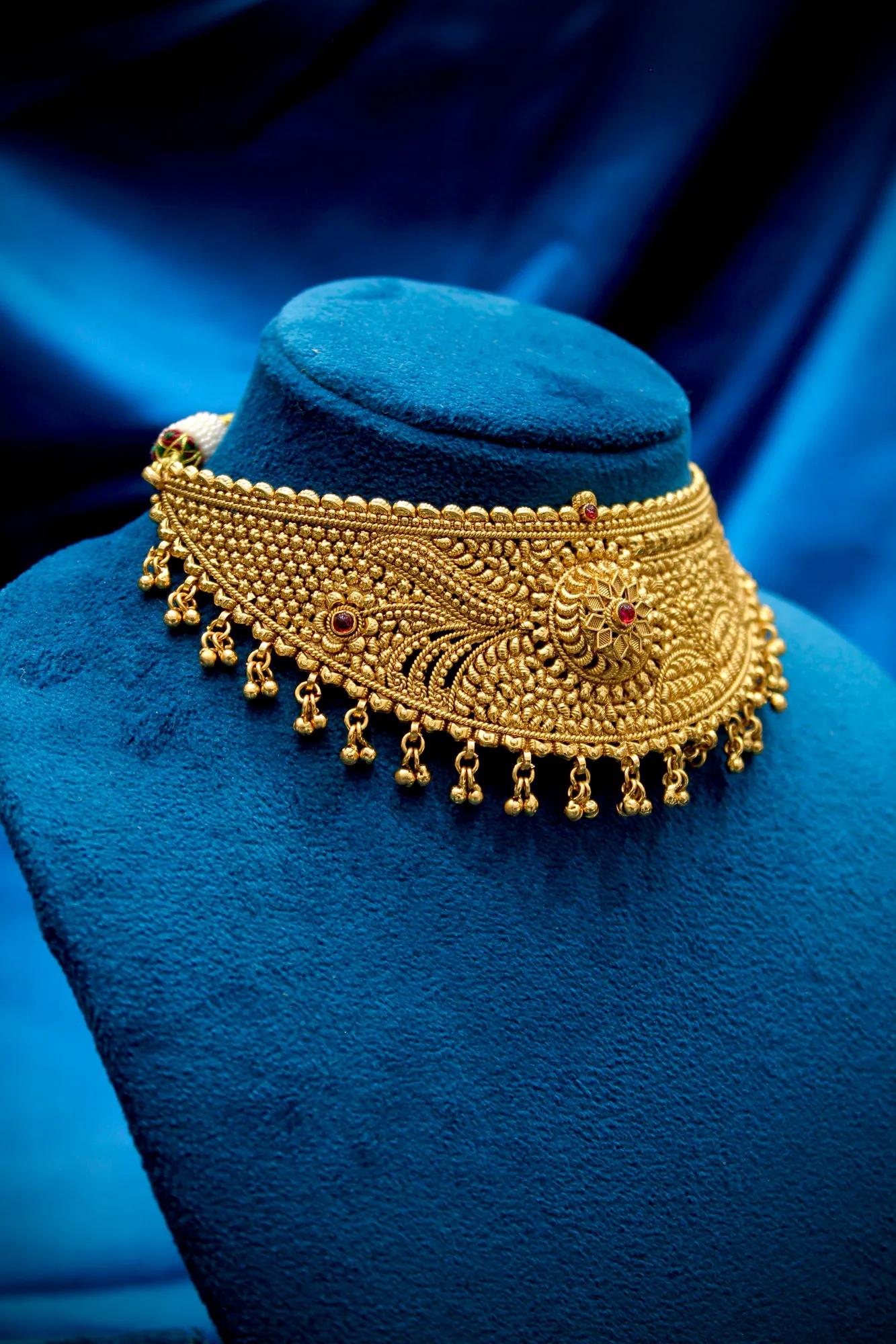 Royal Antique Gold-Tone Bridal Choker Set