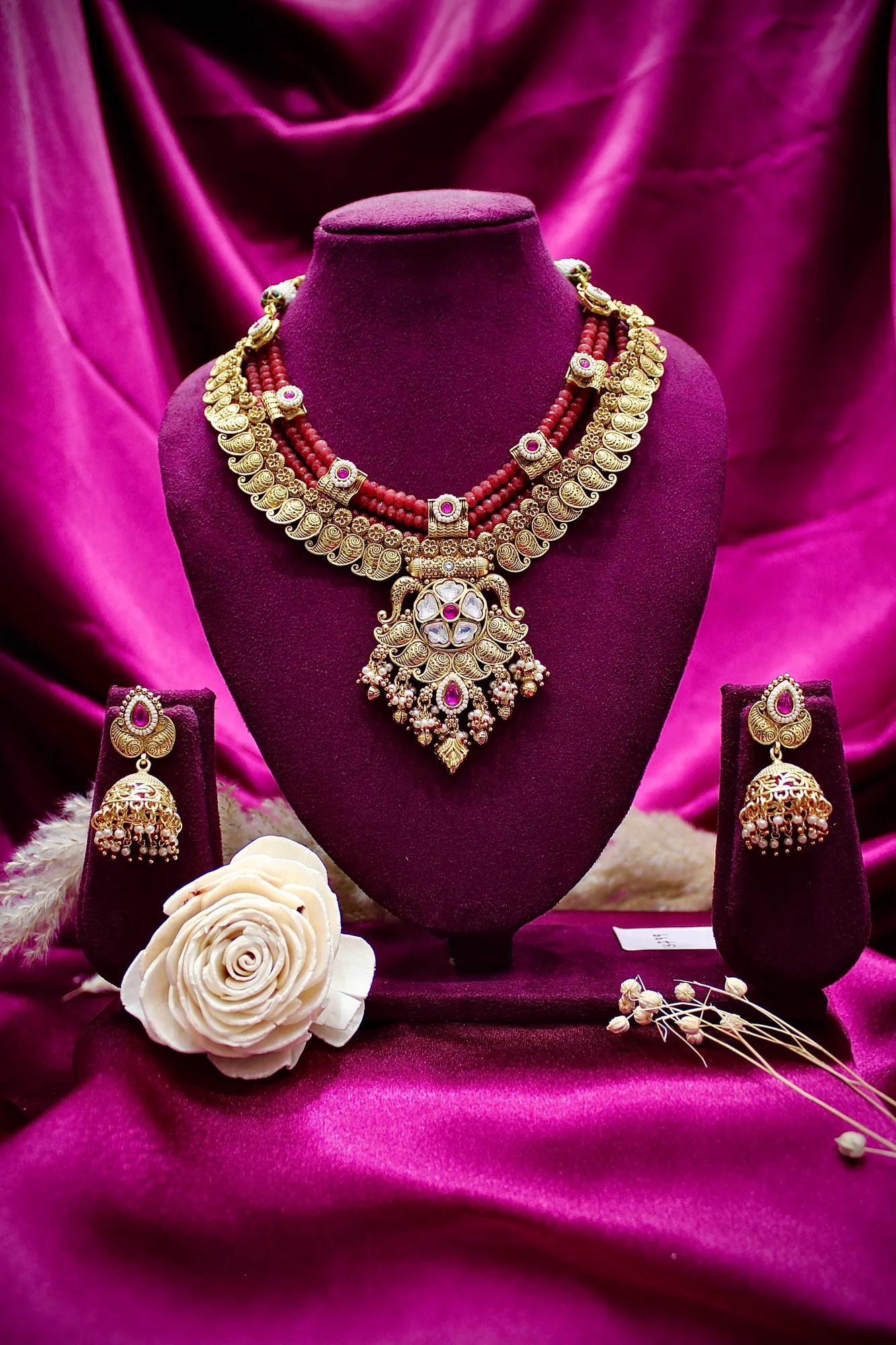 Royal Coral Bead Temple Choker Necklace Set