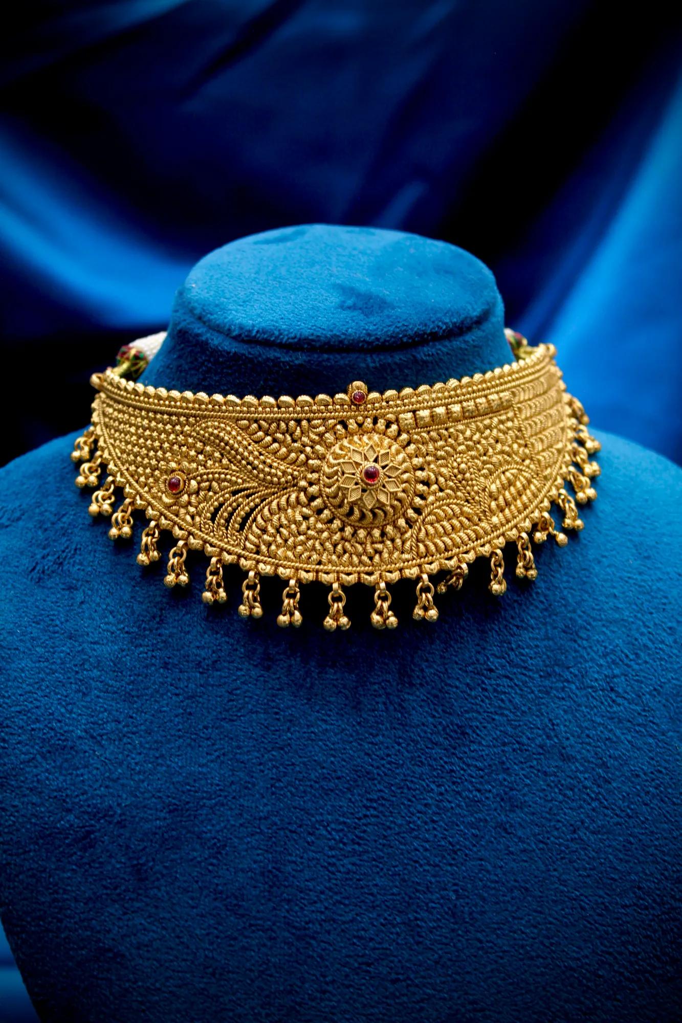 Royal Antique Gold-Tone Bridal Choker Set