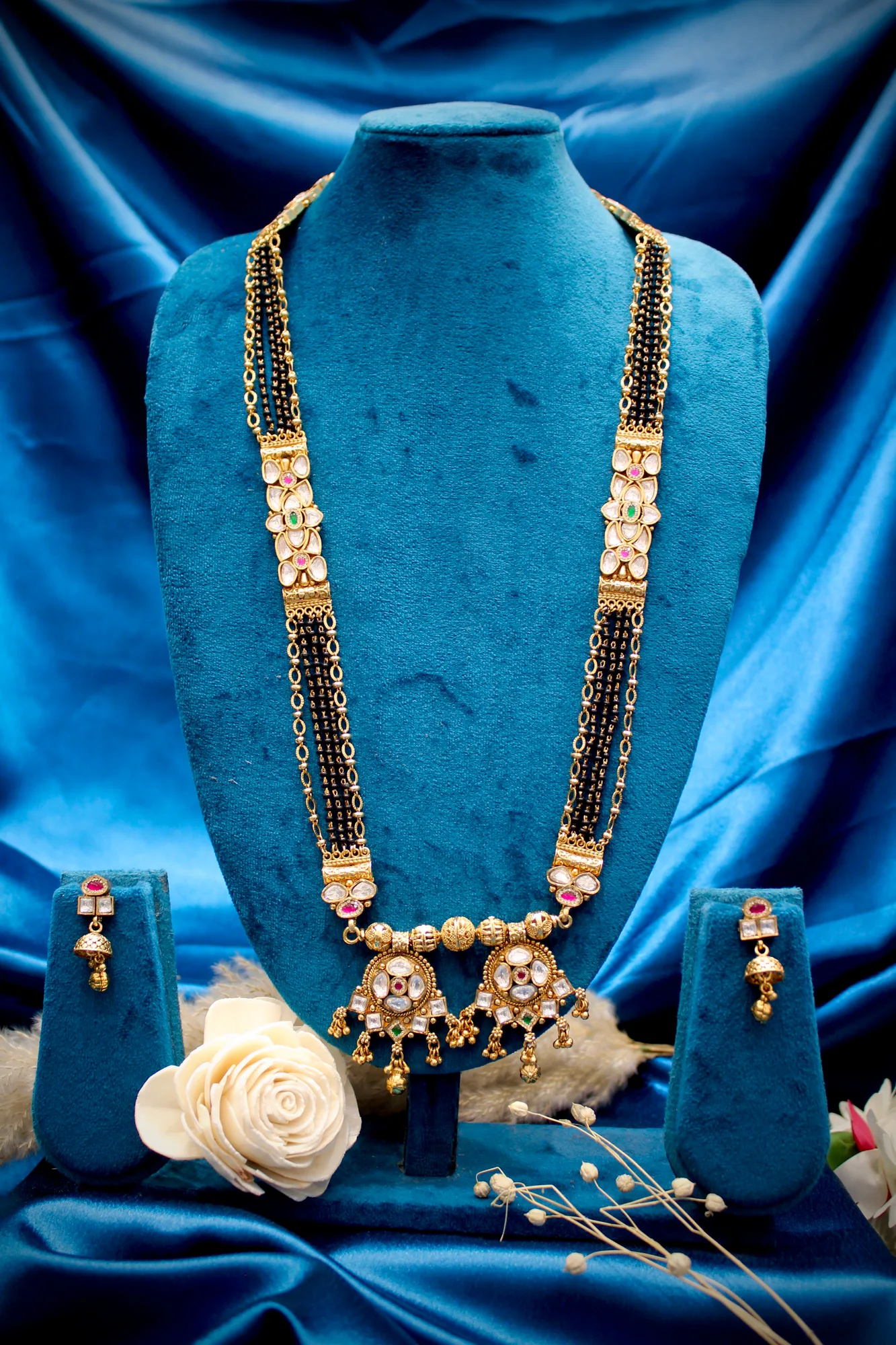 Traditional Floral Kundan Mangalsutra Set with Earrings