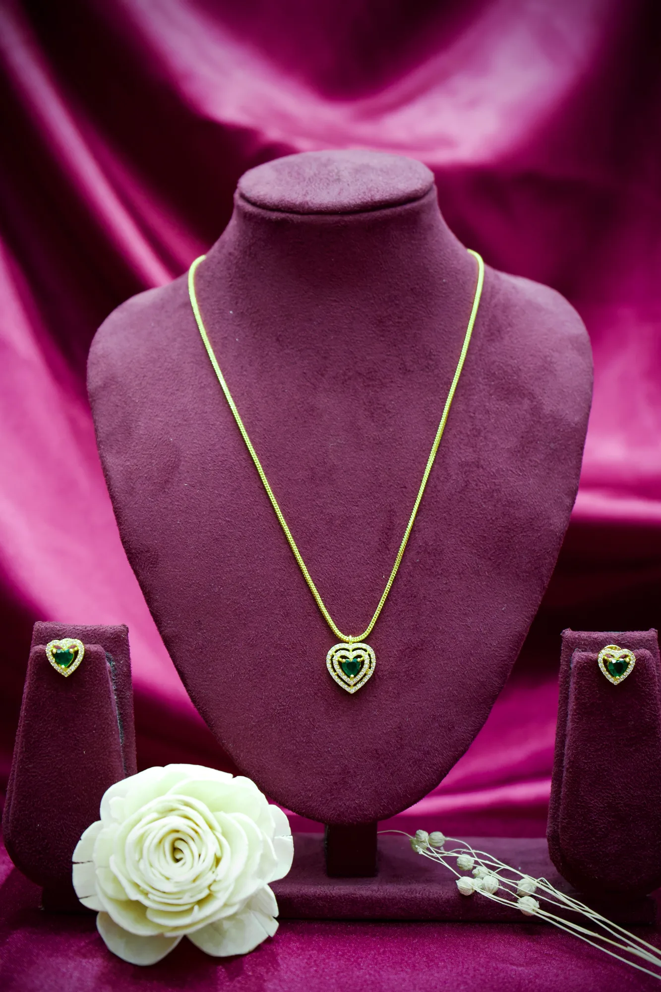Emerald Heart Crystal Pendant Necklace