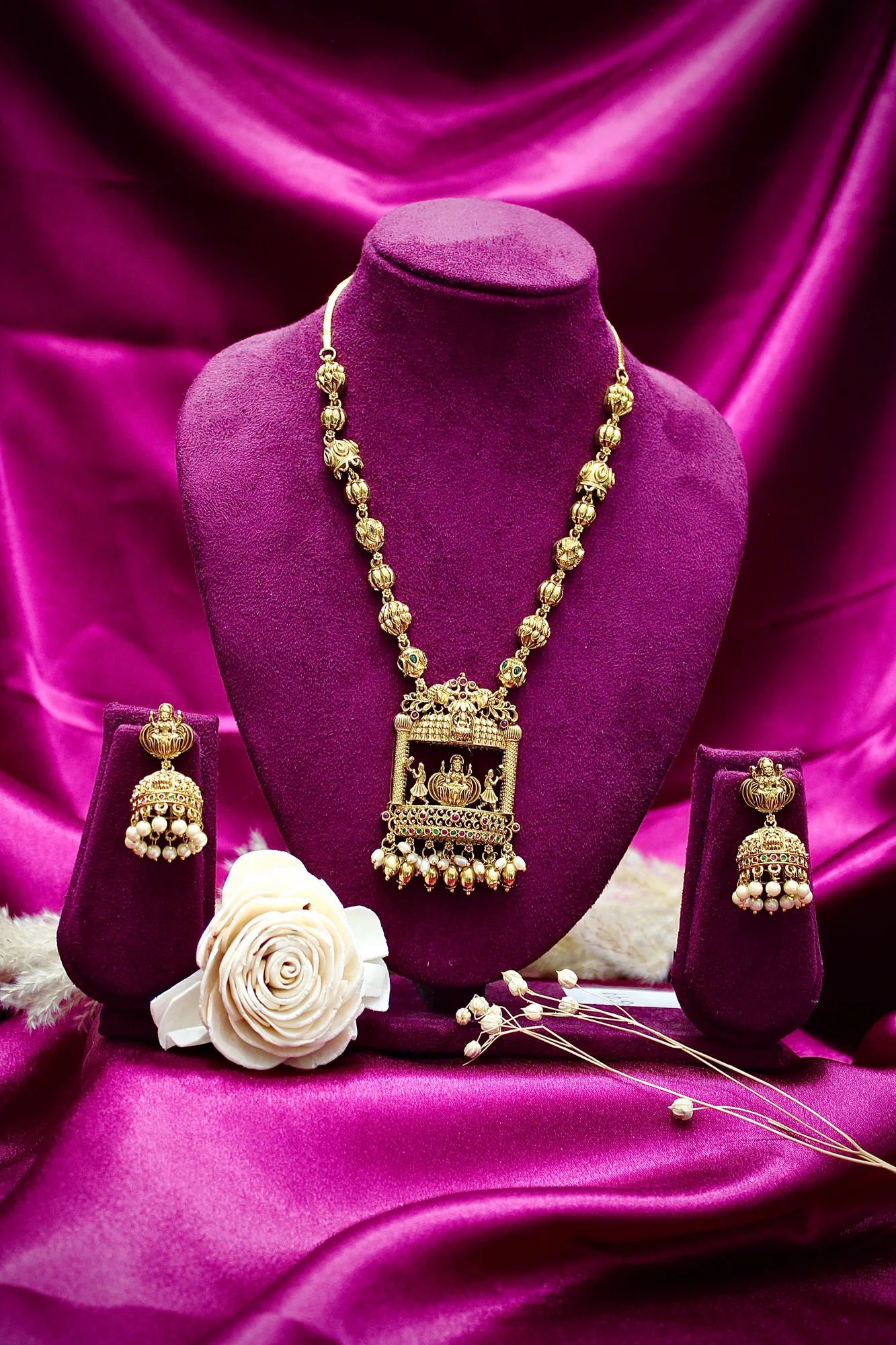 Antique Temple Lakshmi Pendant Necklace Set