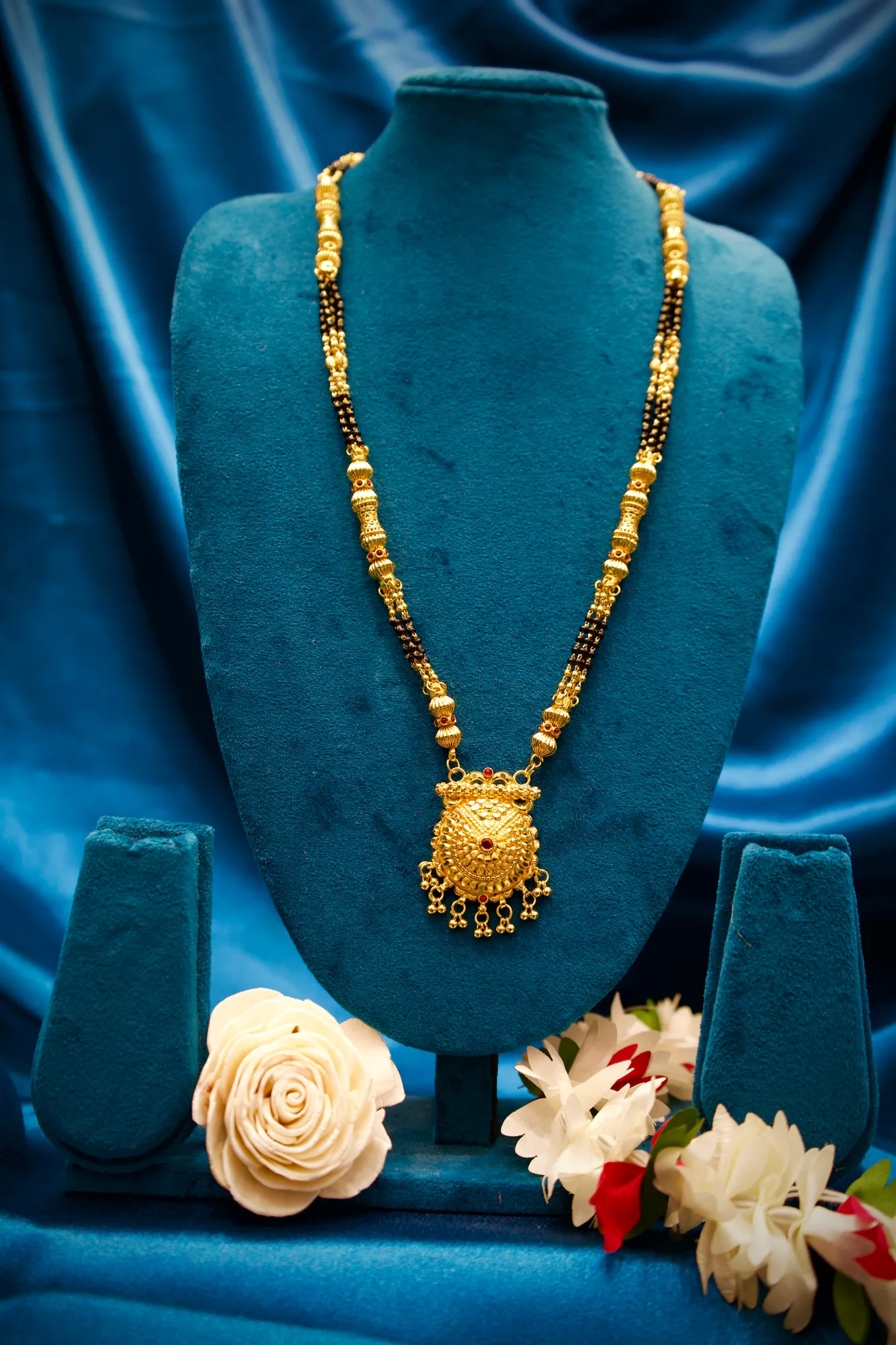 Traditional Black Bead Mangalsutra with Peacock Motif Pendant