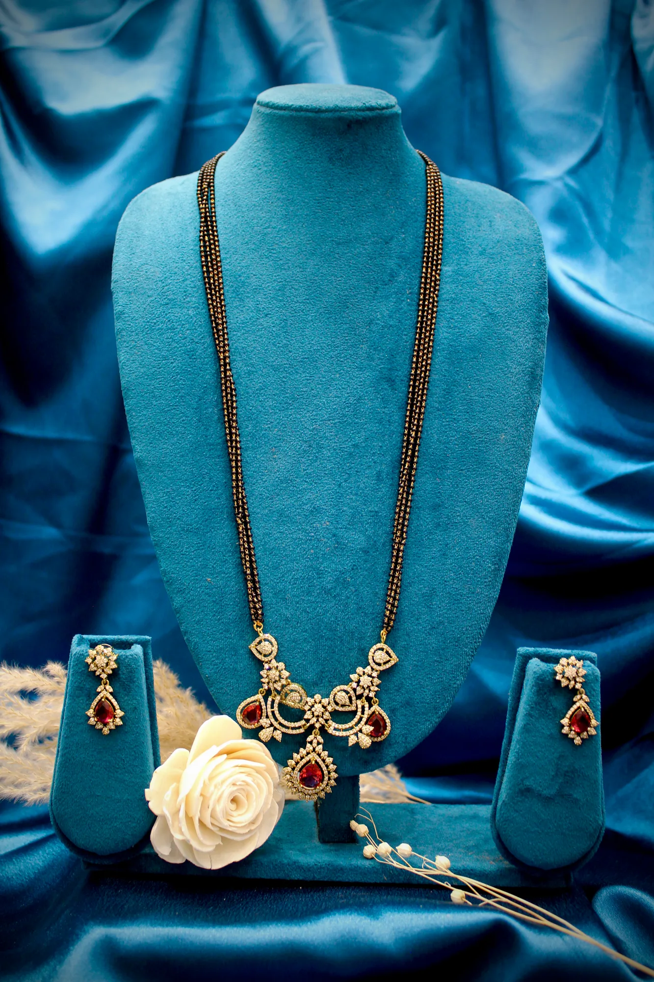 Victorian Ruby Teardrop Mangalsutra Set