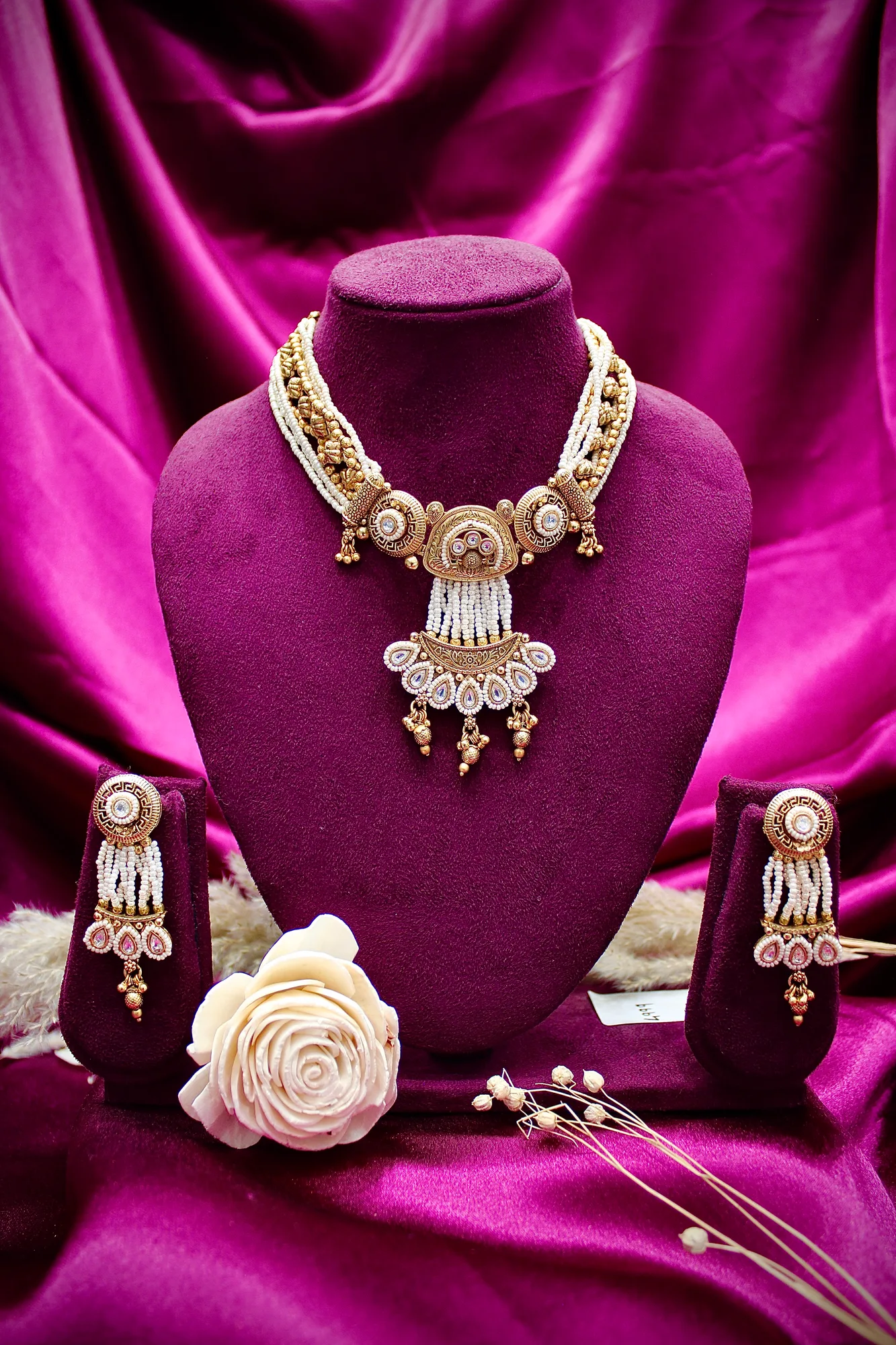 Antique Pearl Layered Choker Necklace Set