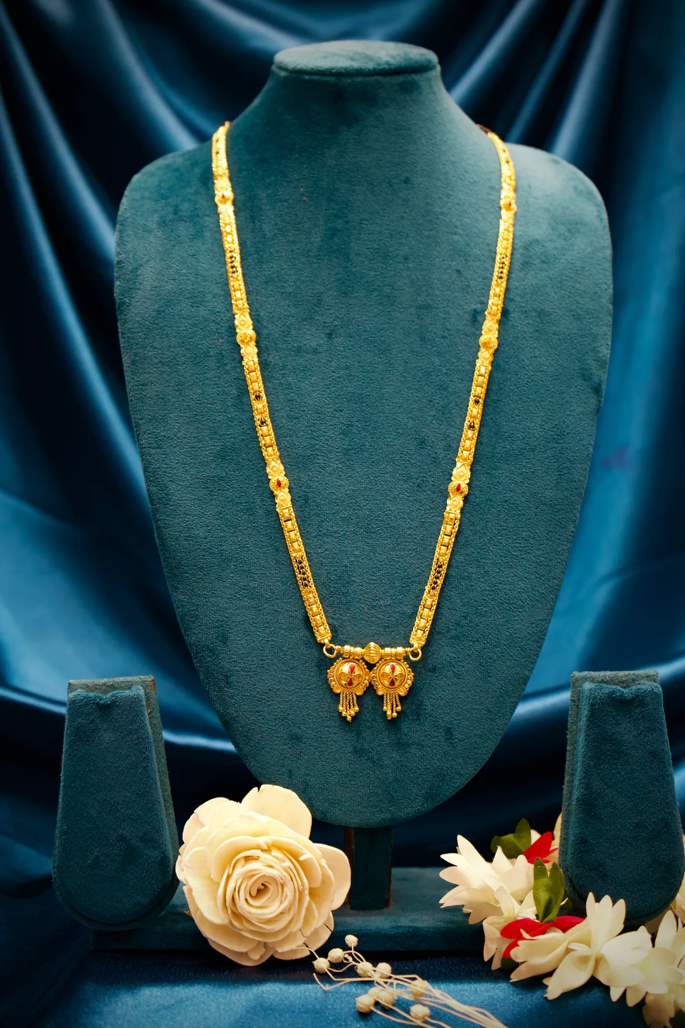 Traditional Twin Floral Pendant Gold-Tone Mangalsutra Necklace
