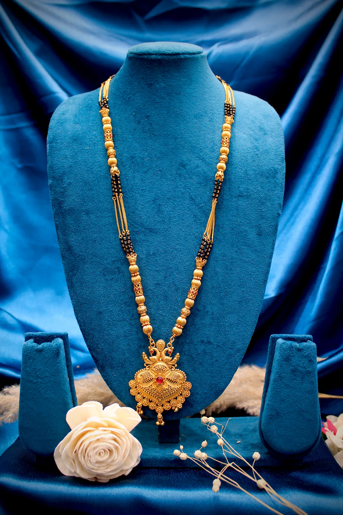 Royal Antique Peacock Motif Mangalsutra