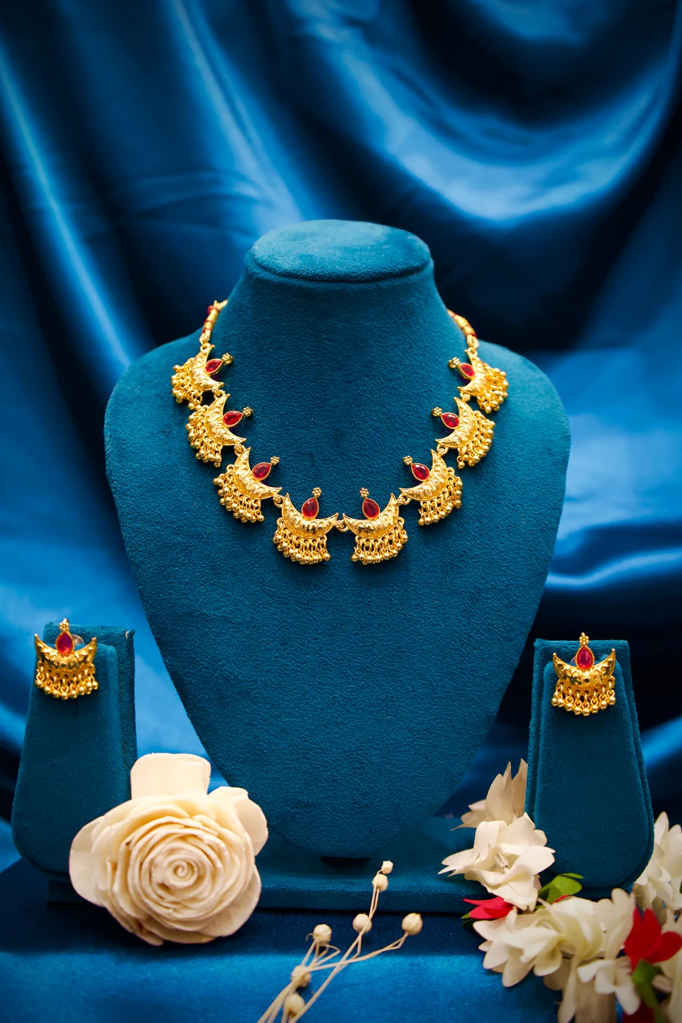 Royal Crescent Motif Choker Necklace Set with Ruby Stone Accents